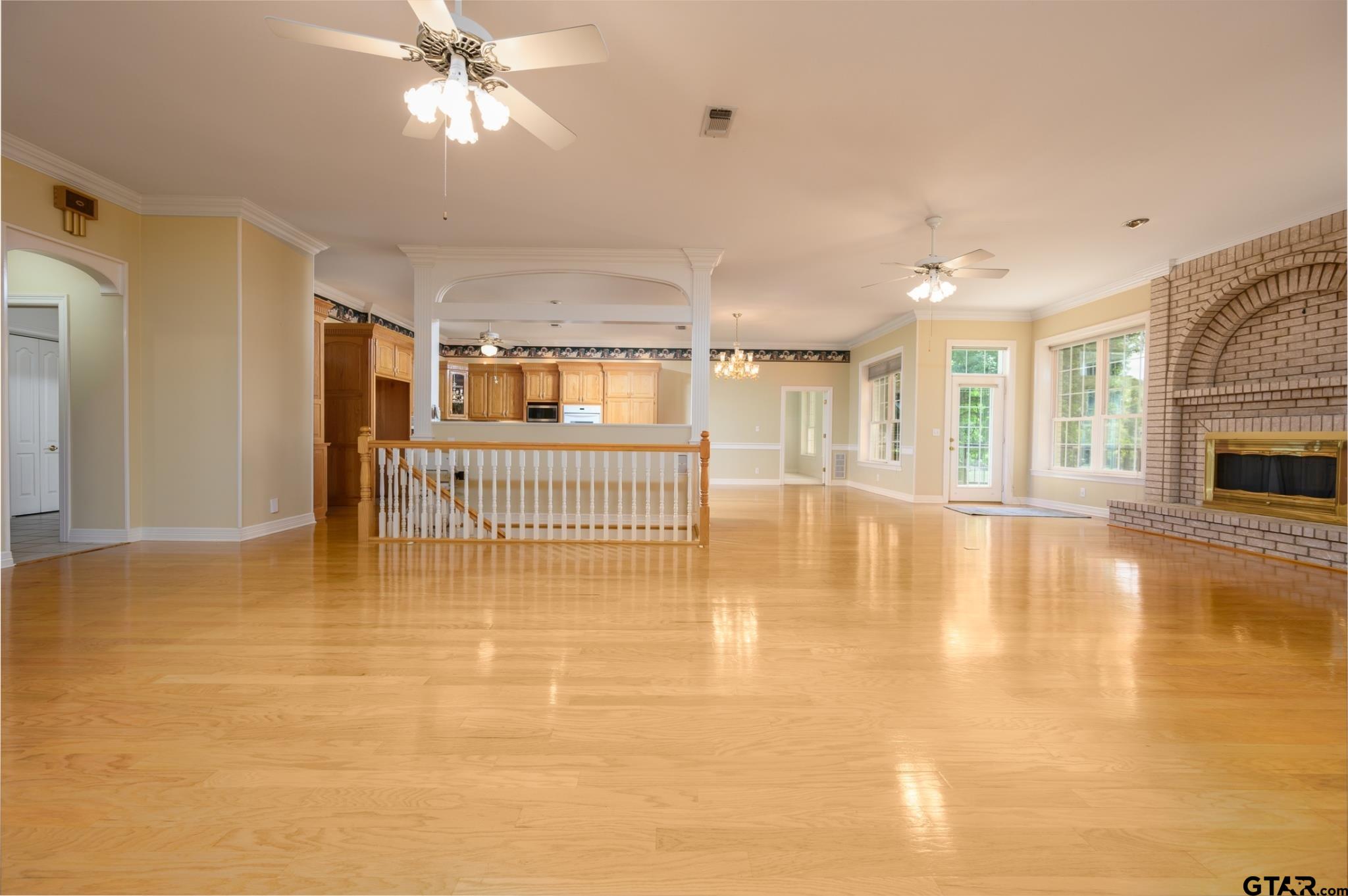 20520 Clear Water Cir
