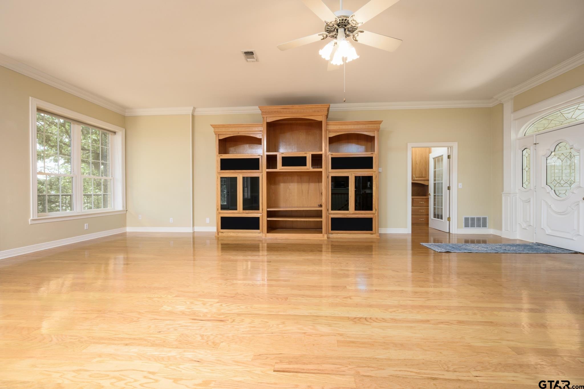 20520 Clear Water Cir