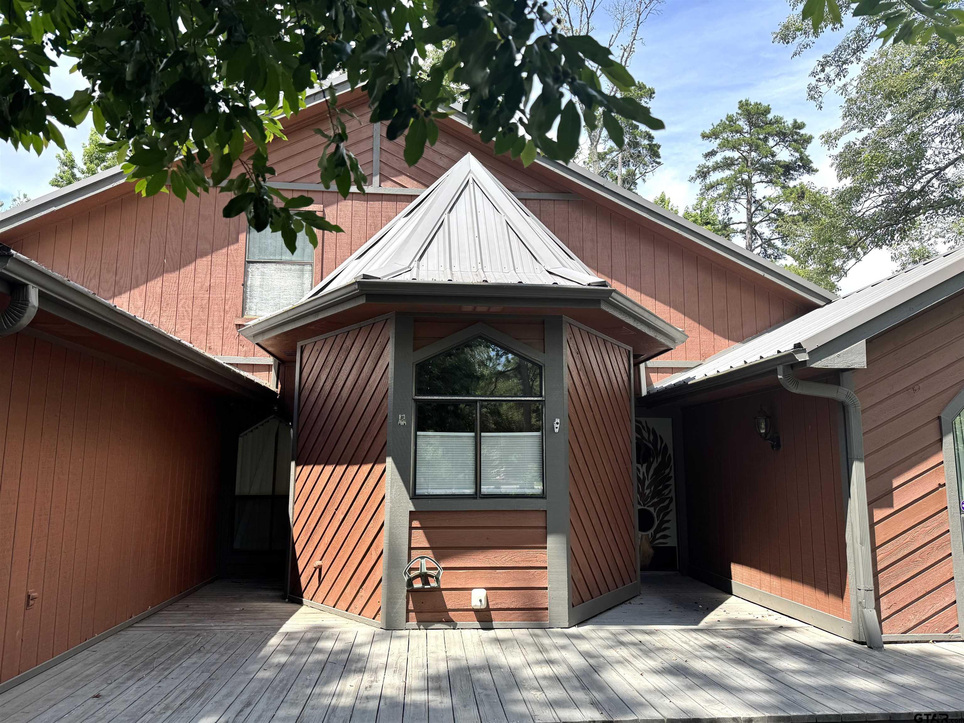 496 Greenbriar Trail