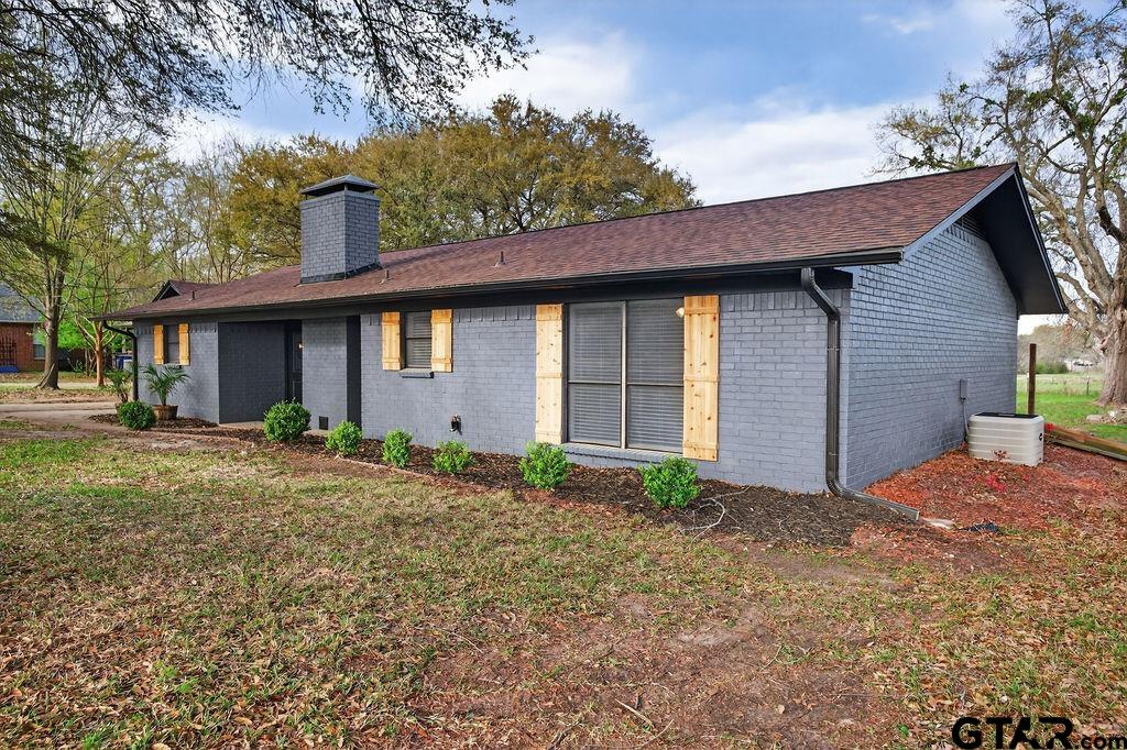 209 Chestnut