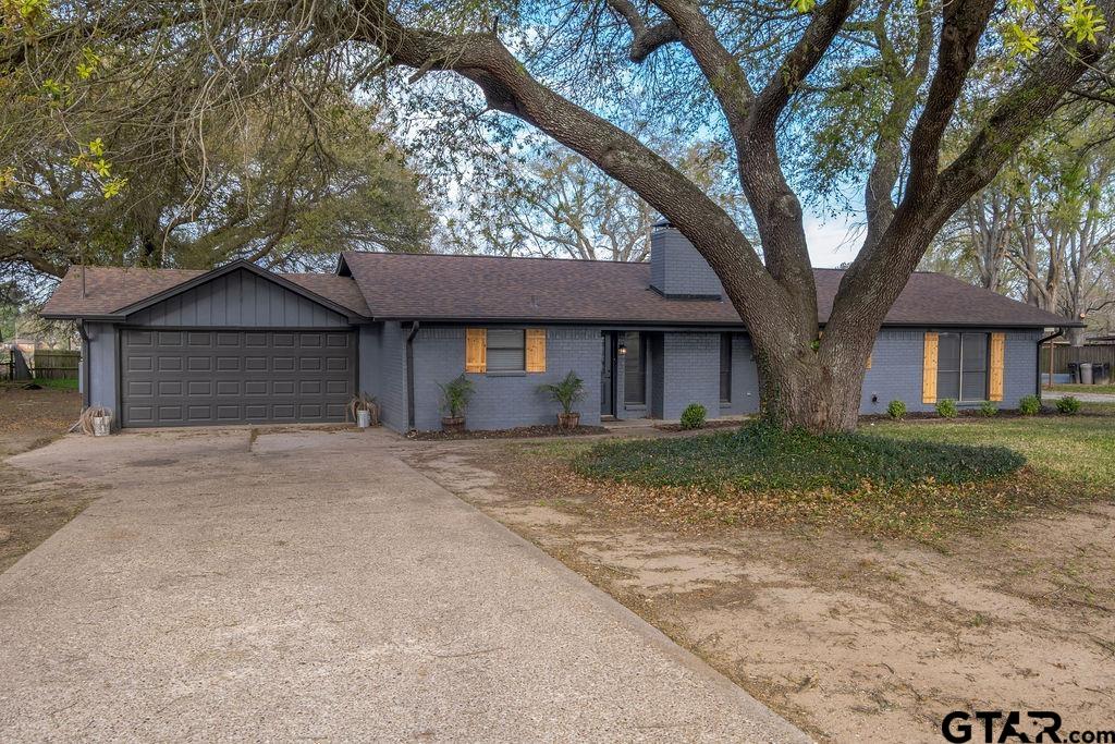 209 Chestnut