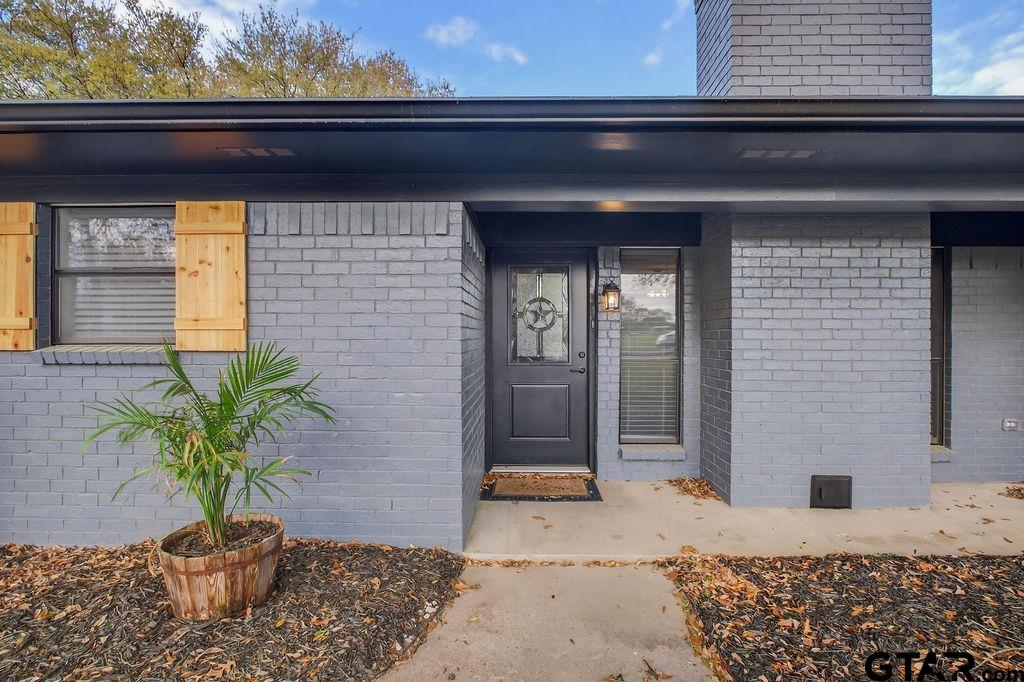 209 Chestnut