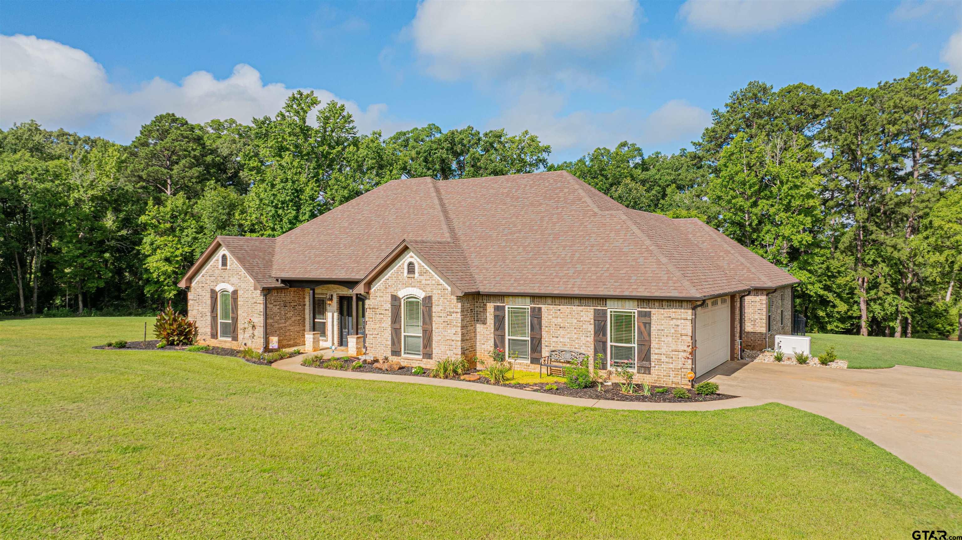 225 Whistler Ln