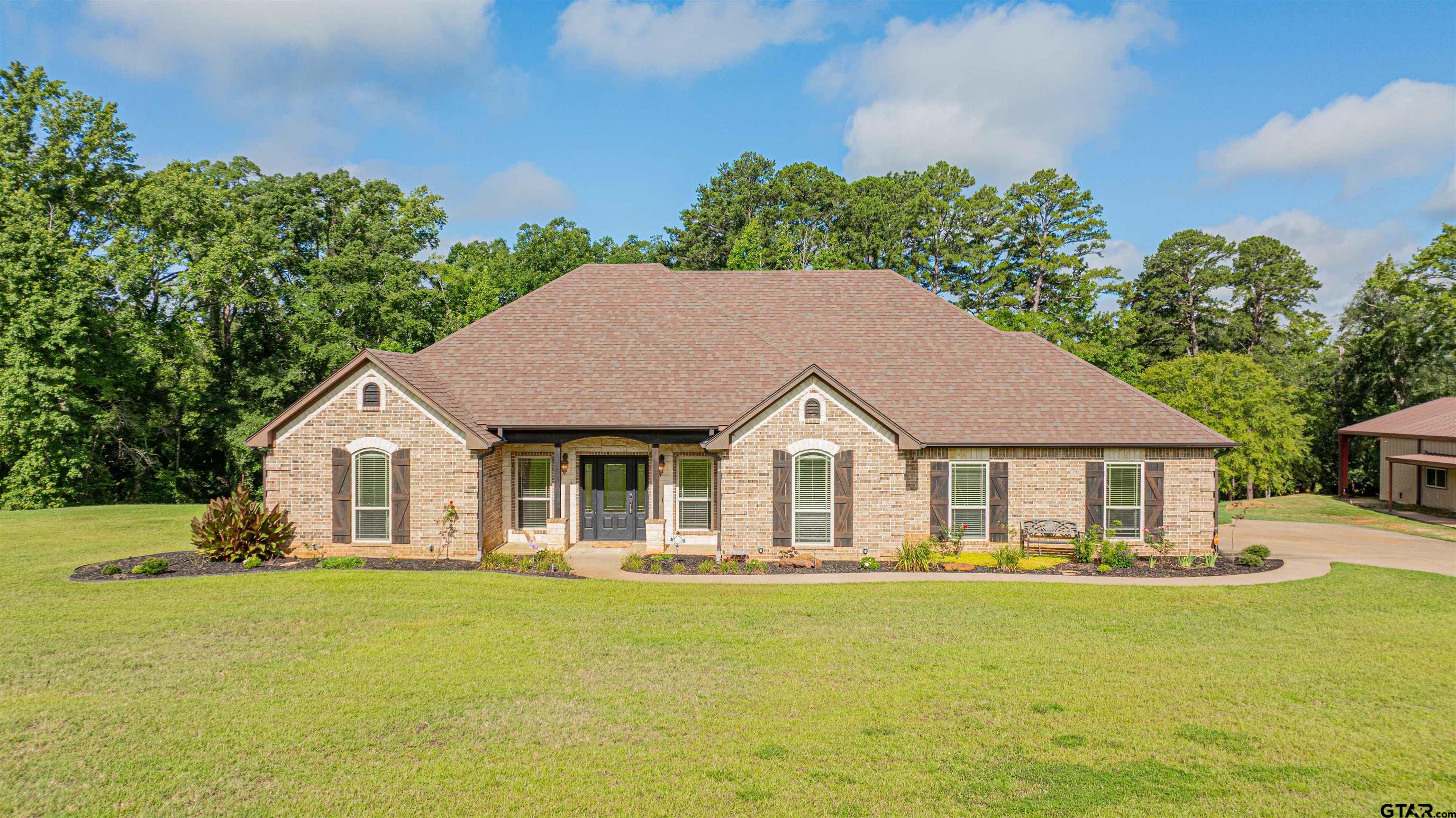 225 Whistler Ln