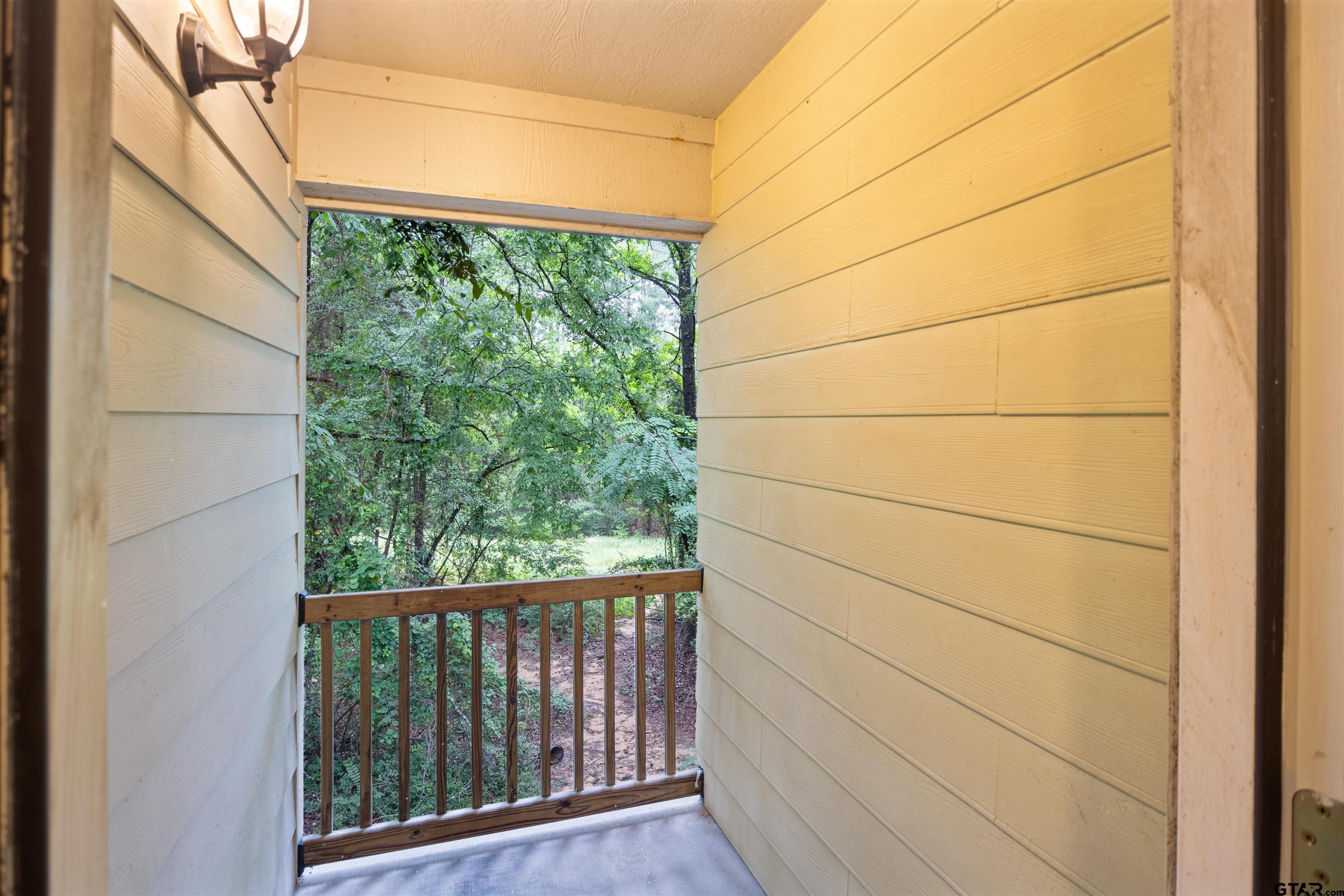 Tyler, Texas 75707, United States, 6 Bedrooms Bedrooms, ,4 BathroomsBathrooms,Residential,Pending,57526