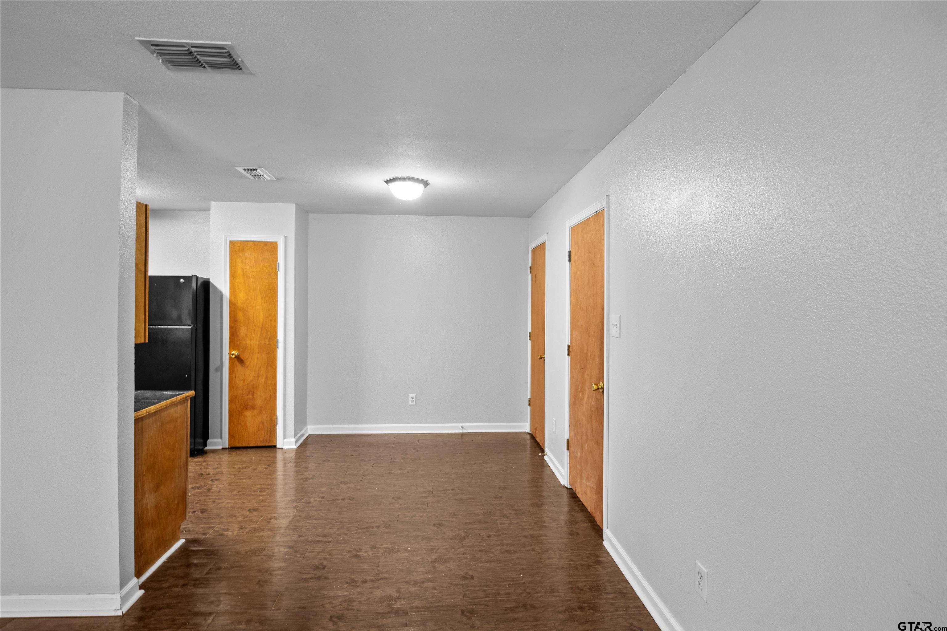 Tyler, Texas 75707, United States, 6 Bedrooms Bedrooms, ,4 BathroomsBathrooms,Residential,Pending,57526