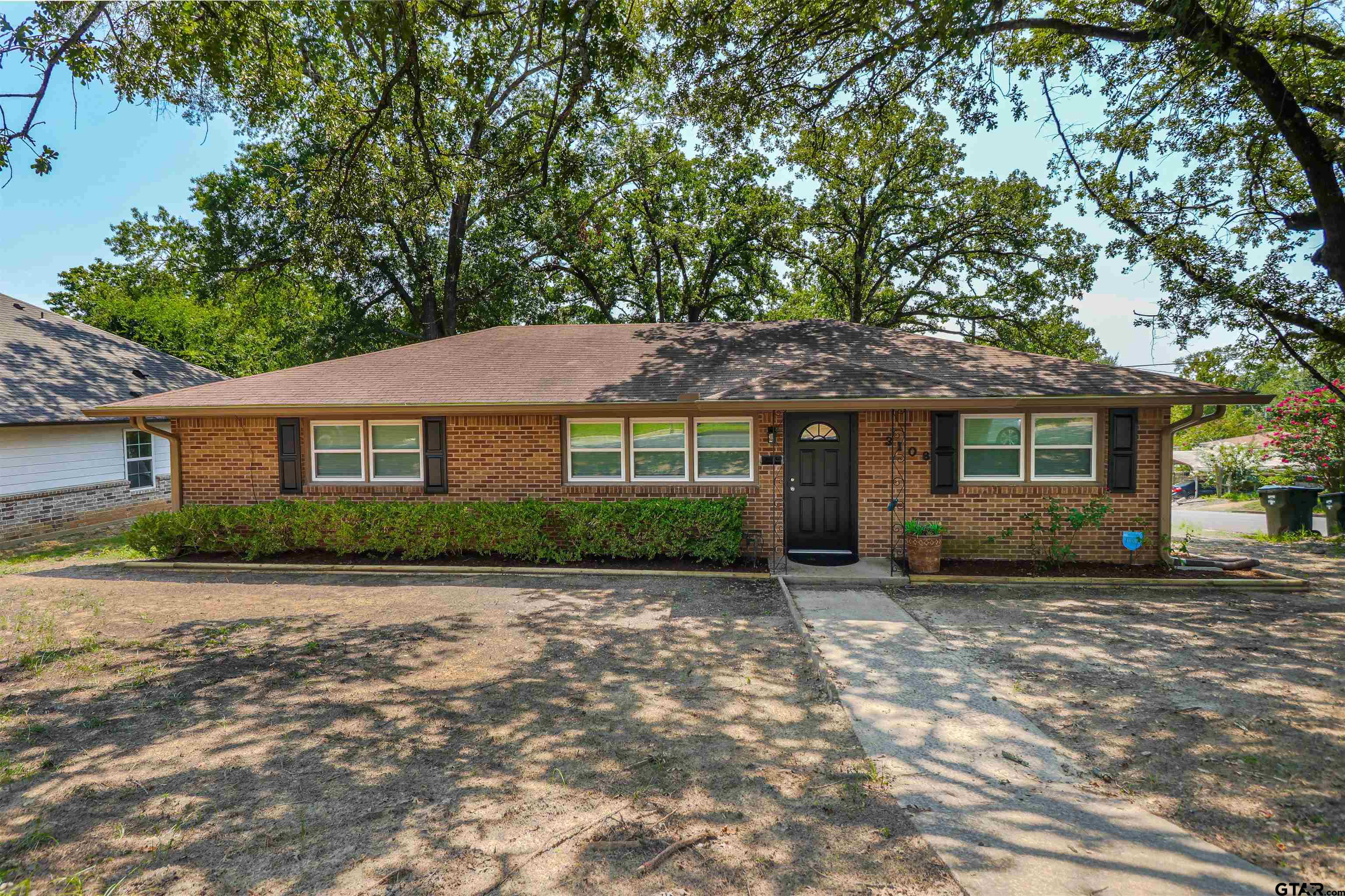 3108 Martha St