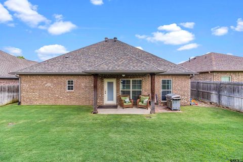 A home in Hallsville