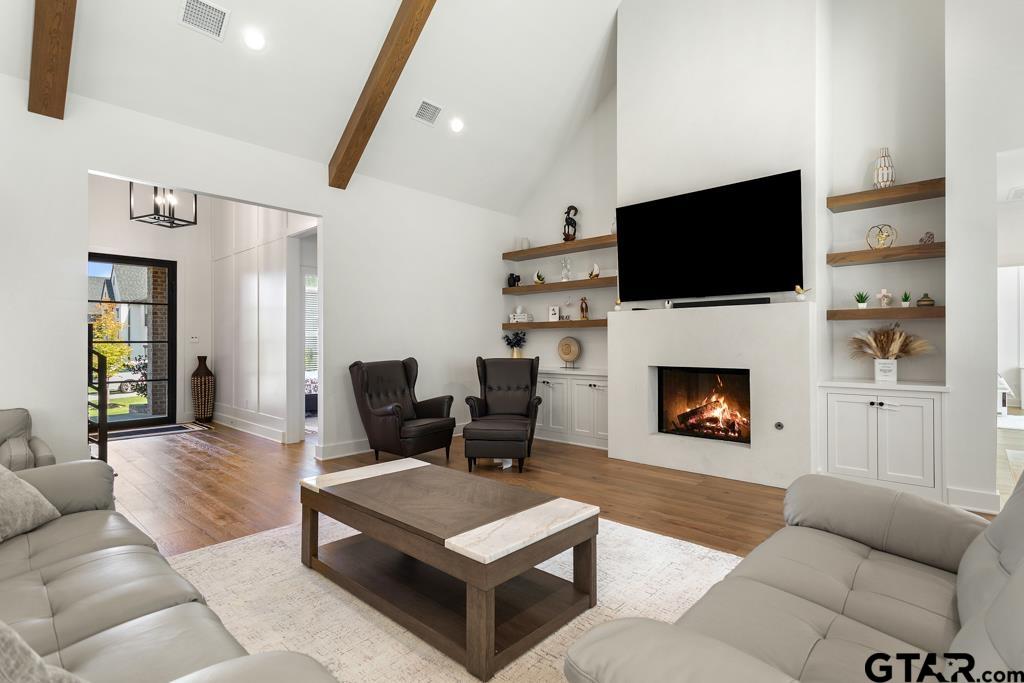 4548 Brushy Creek Cove
