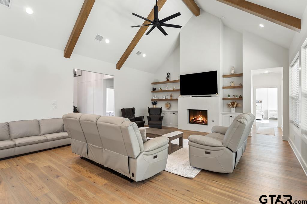 4548 Brushy Creek Cove