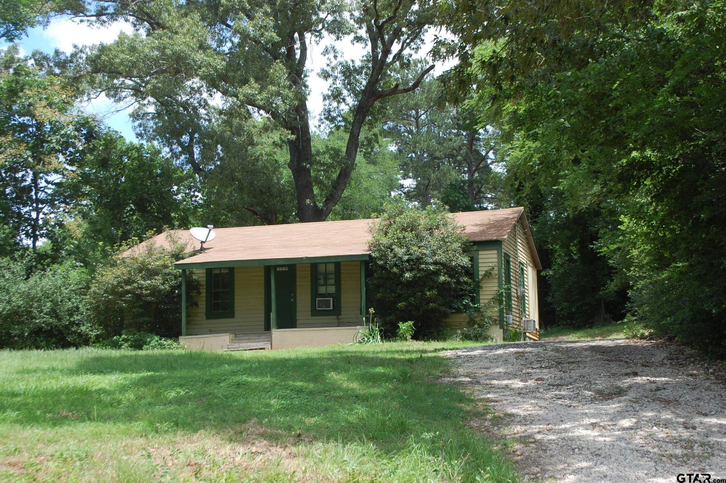 1279 E US HWY 84