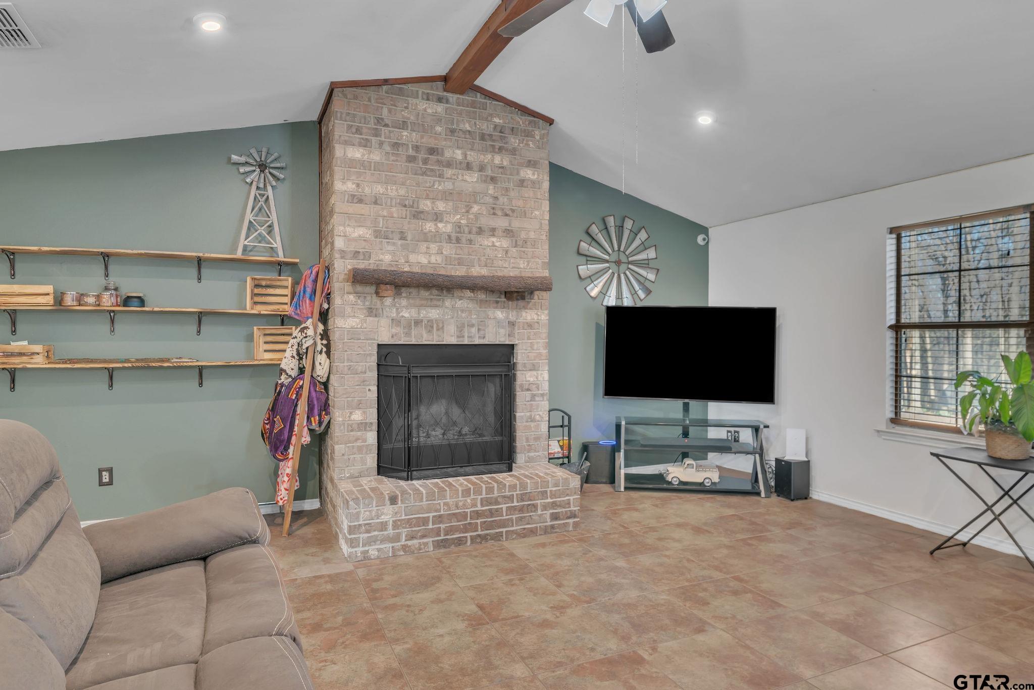 4985 County Road 409D