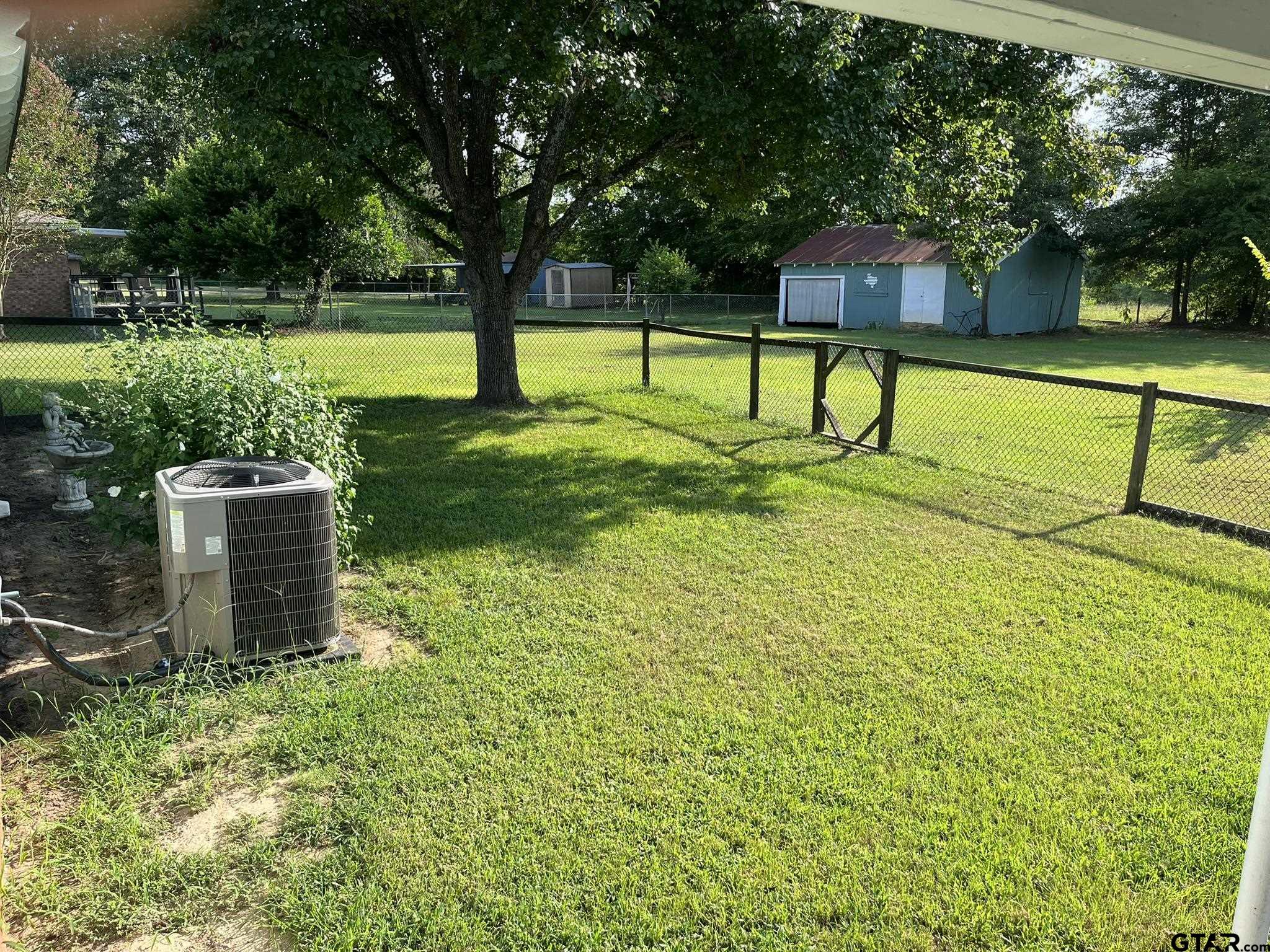 Overton, Texas 75684, United States, 3 Bedrooms Bedrooms, ,1 BathroomBathrooms,Residential,Pending,184440