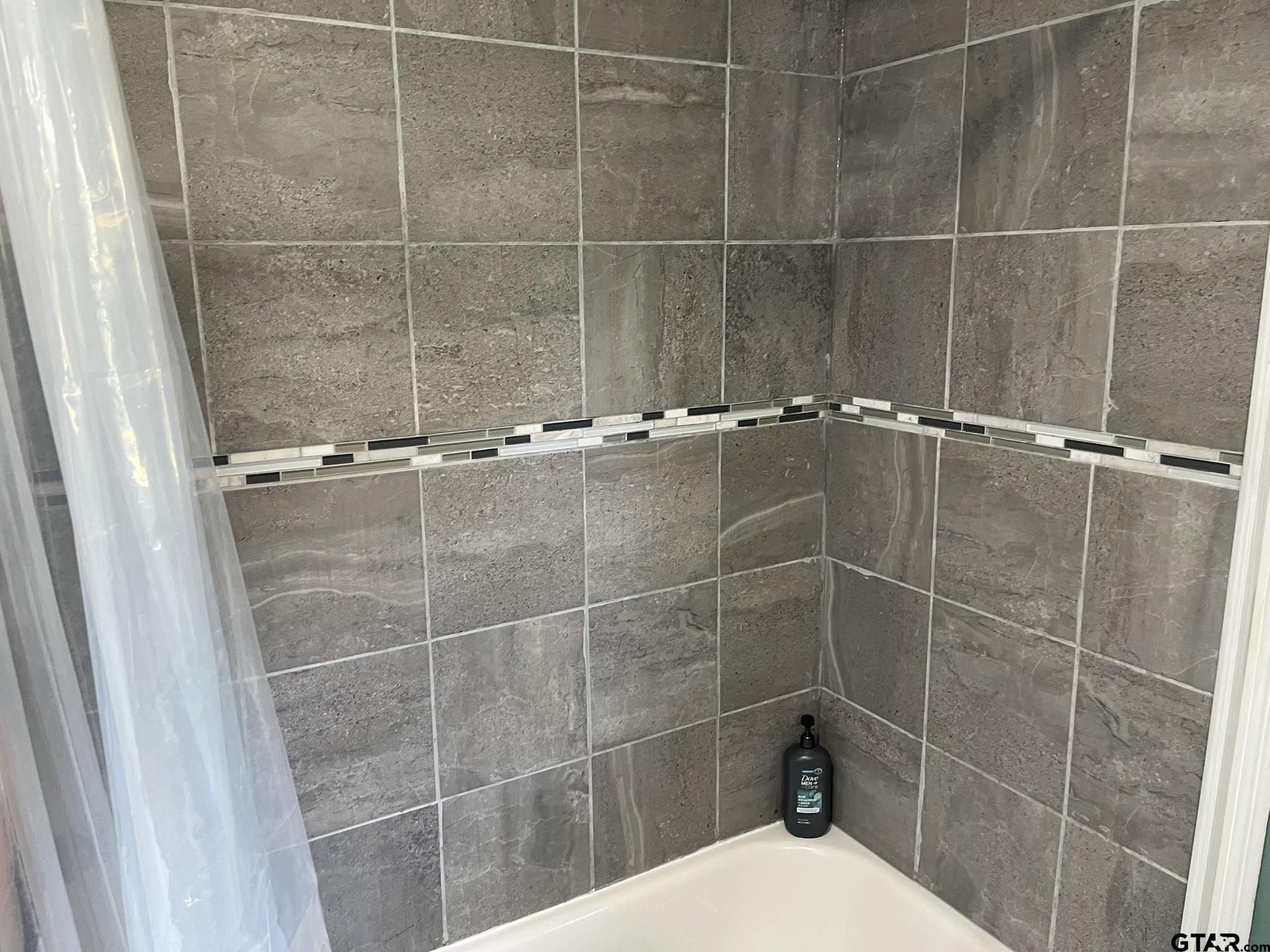 Overton, Texas 75684, United States, 3 Bedrooms Bedrooms, ,1 BathroomBathrooms,Residential,Pending,184440