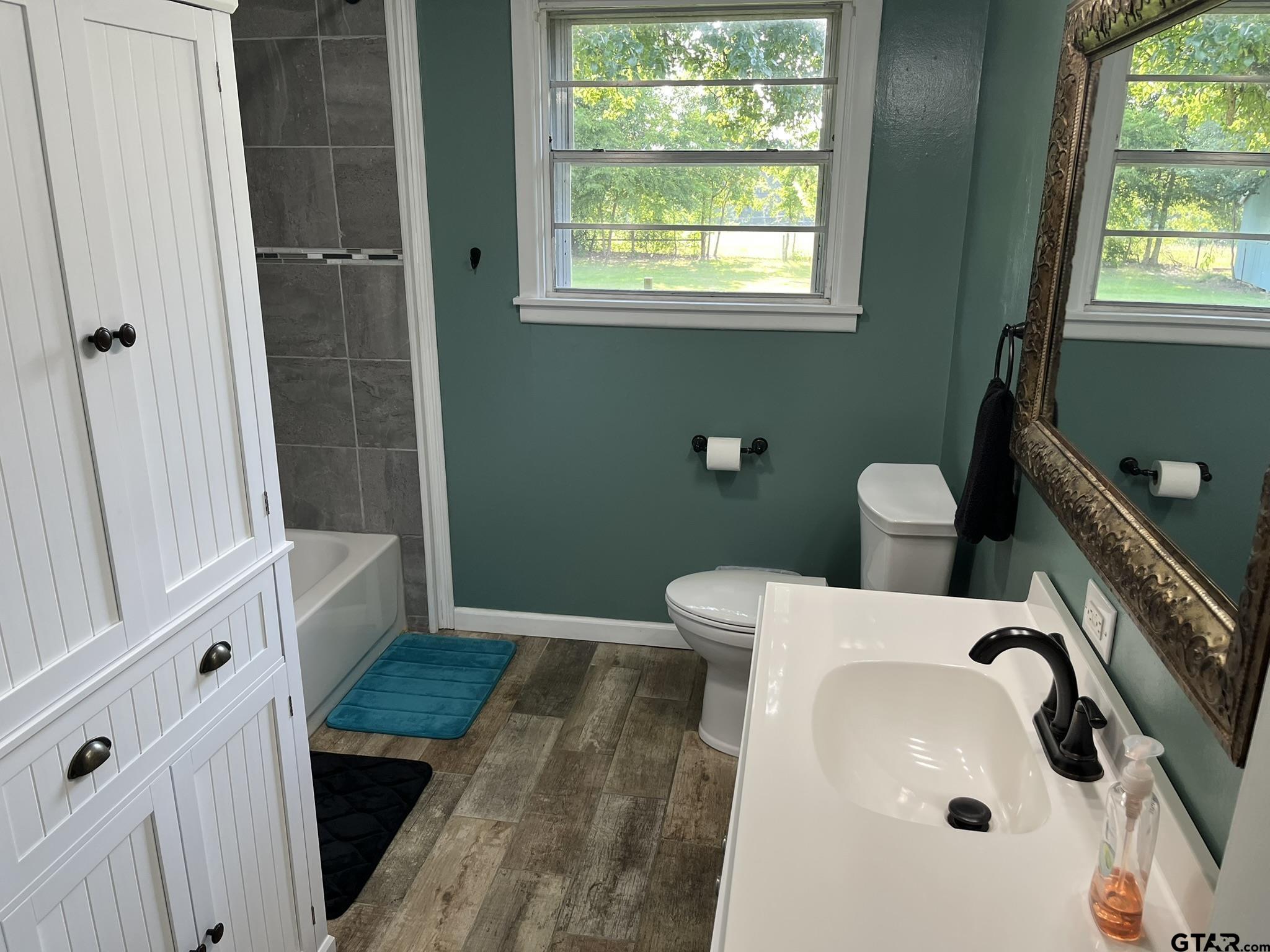 Overton, Texas 75684, United States, 3 Bedrooms Bedrooms, ,1 BathroomBathrooms,Residential,Pending,184440