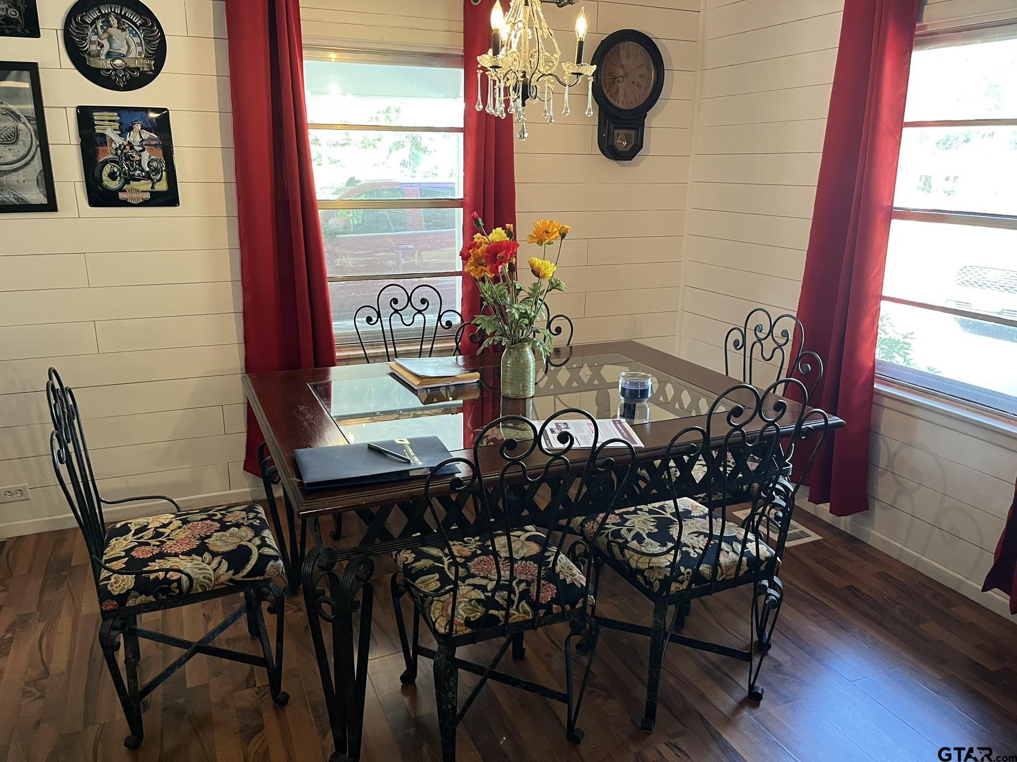 Overton, Texas 75684, United States, 3 Bedrooms Bedrooms, ,1 BathroomBathrooms,Residential,Pending,184440