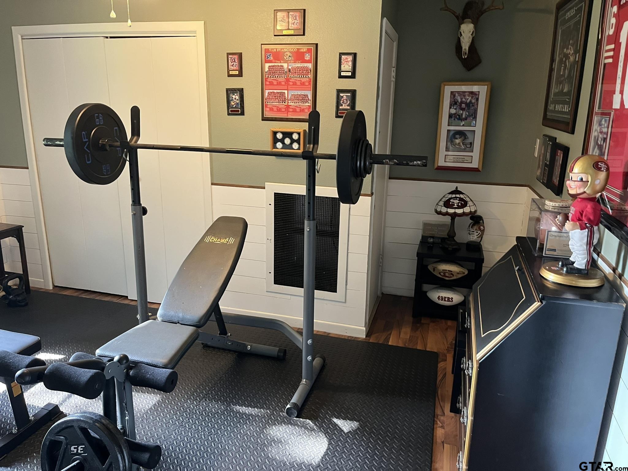 Overton, Texas 75684, United States, 3 Bedrooms Bedrooms, ,1 BathroomBathrooms,Residential,Pending,184440