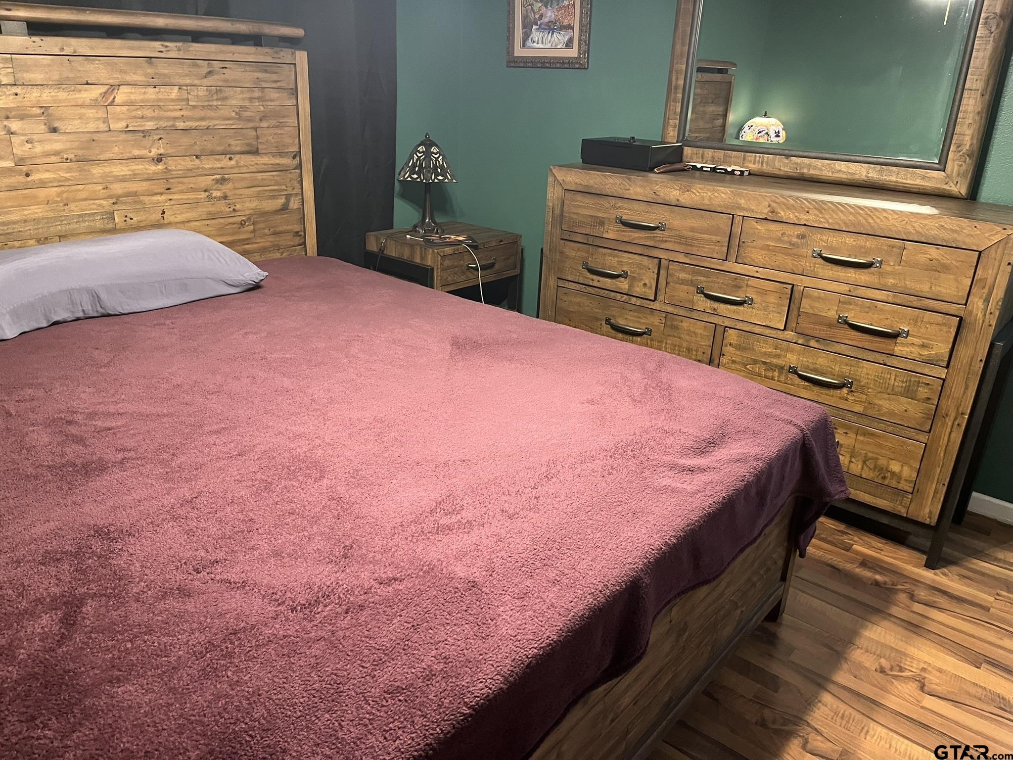 Overton, Texas 75684, United States, 3 Bedrooms Bedrooms, ,1 BathroomBathrooms,Residential,Pending,184440