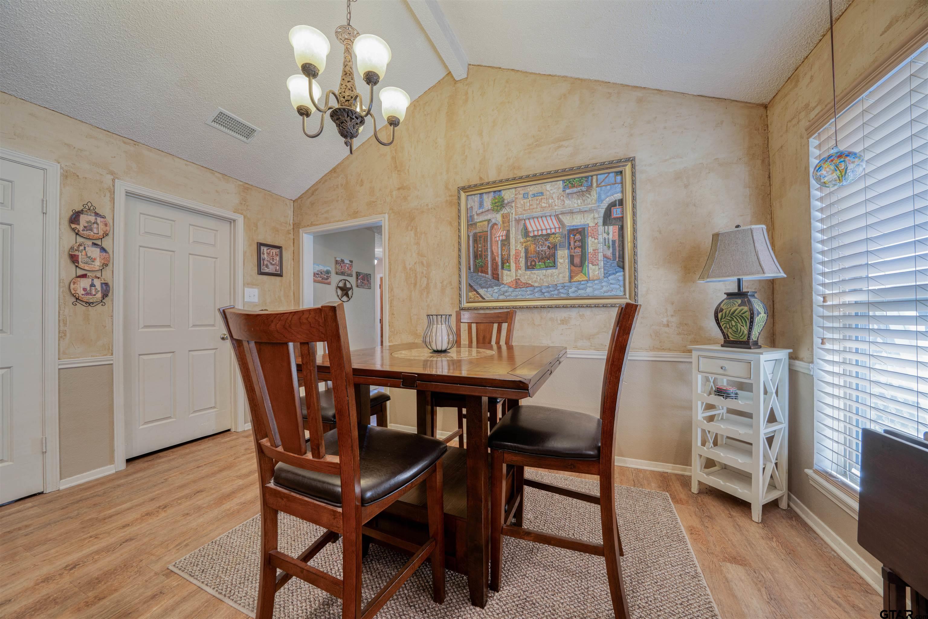 2706 Woodhaven Ct
