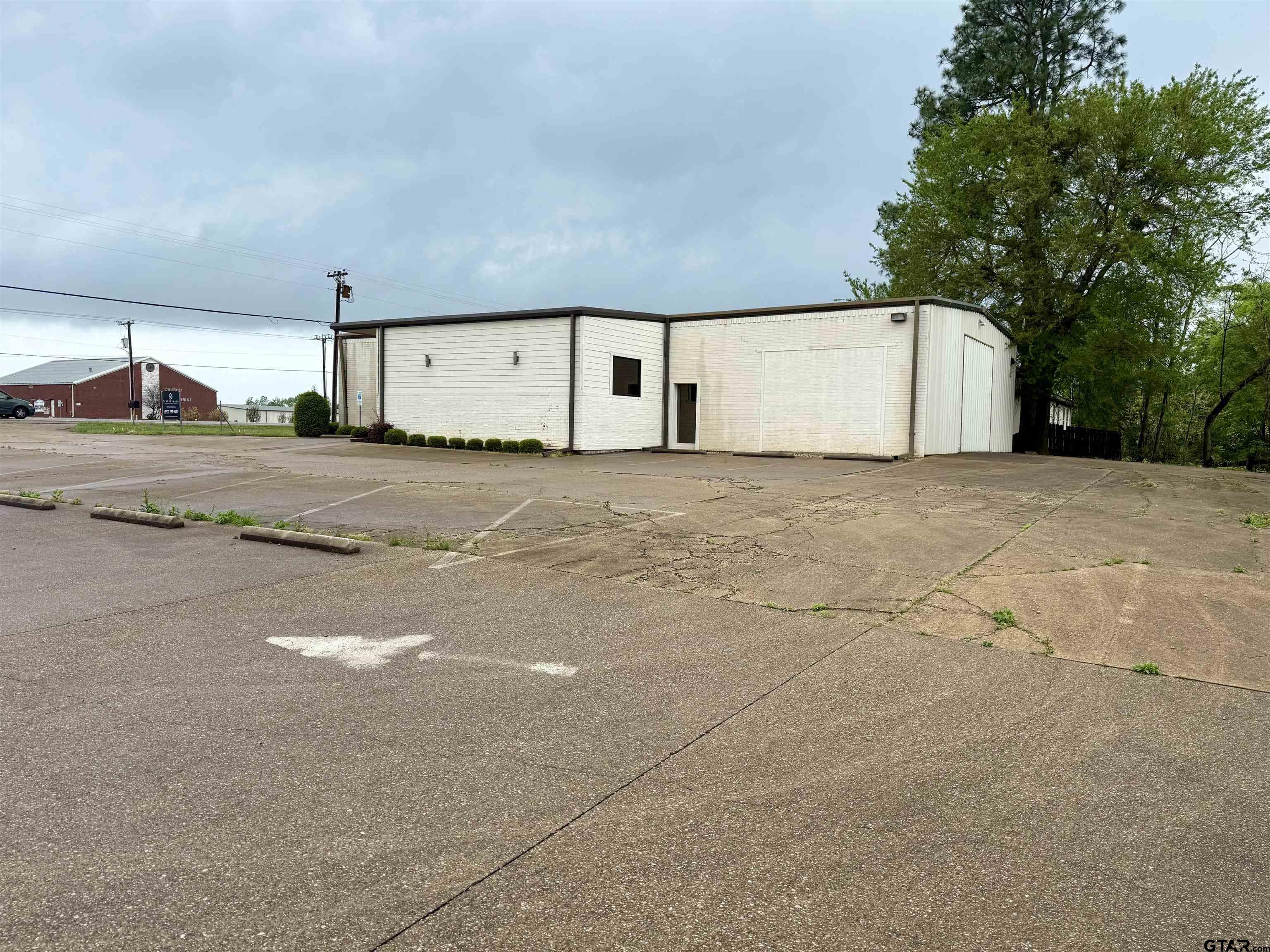 2410 & 2416 S Main St.