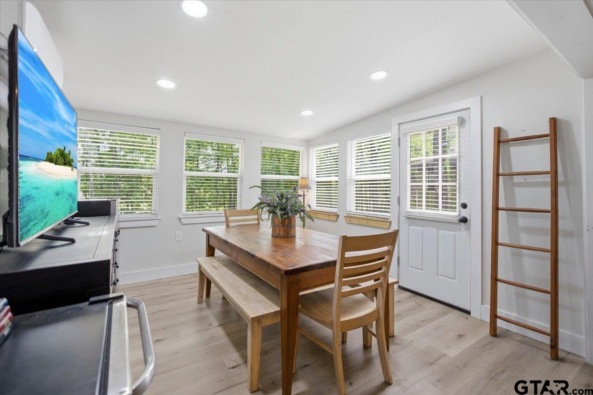 1507 E Tanglewood Dr