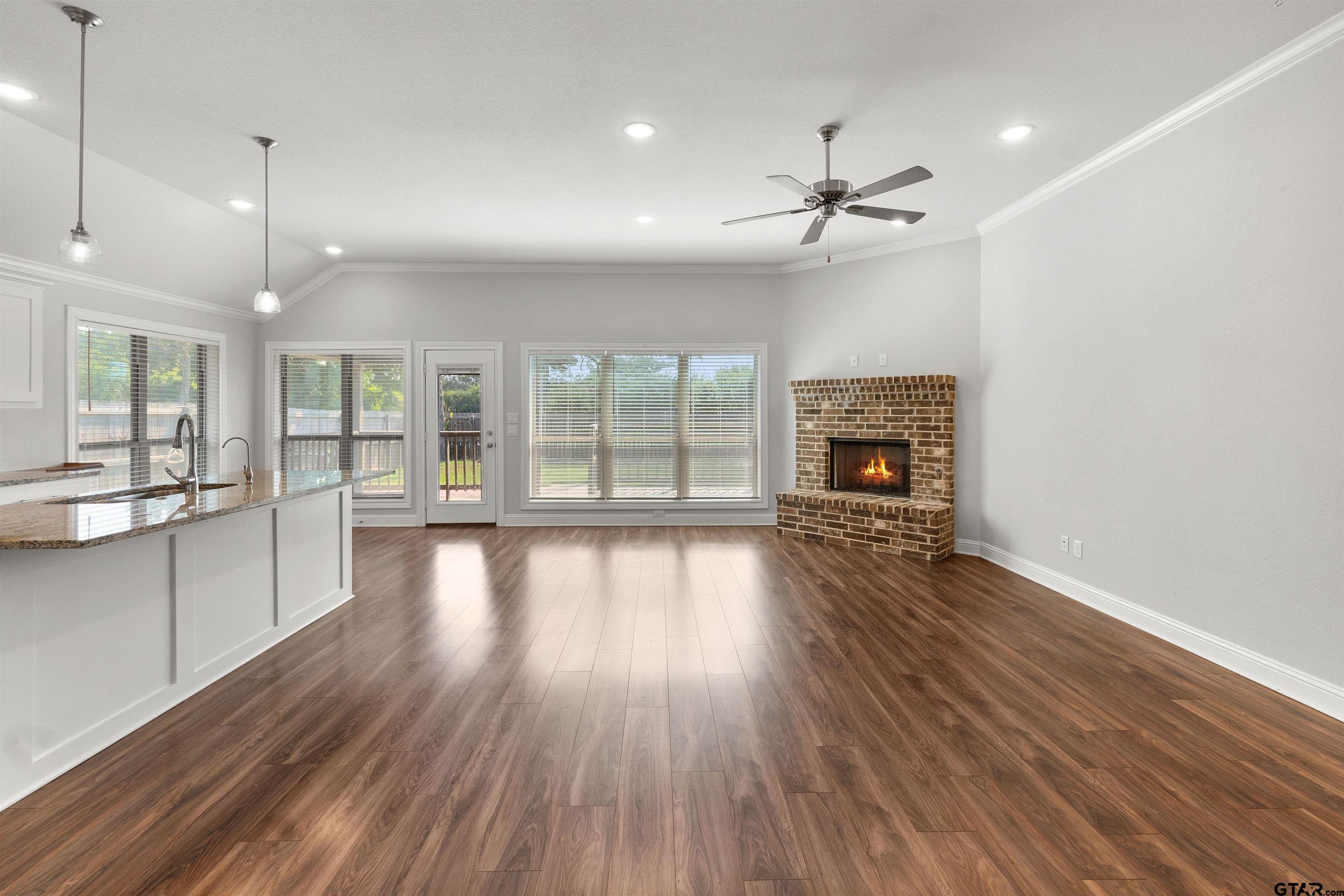 11317 Lindsey Gardens