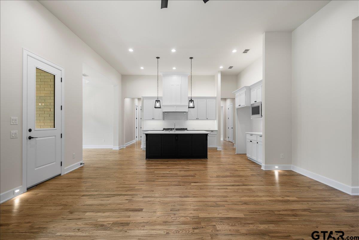 543 Private Road 6305