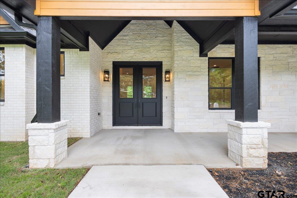 543 Private Road 6305