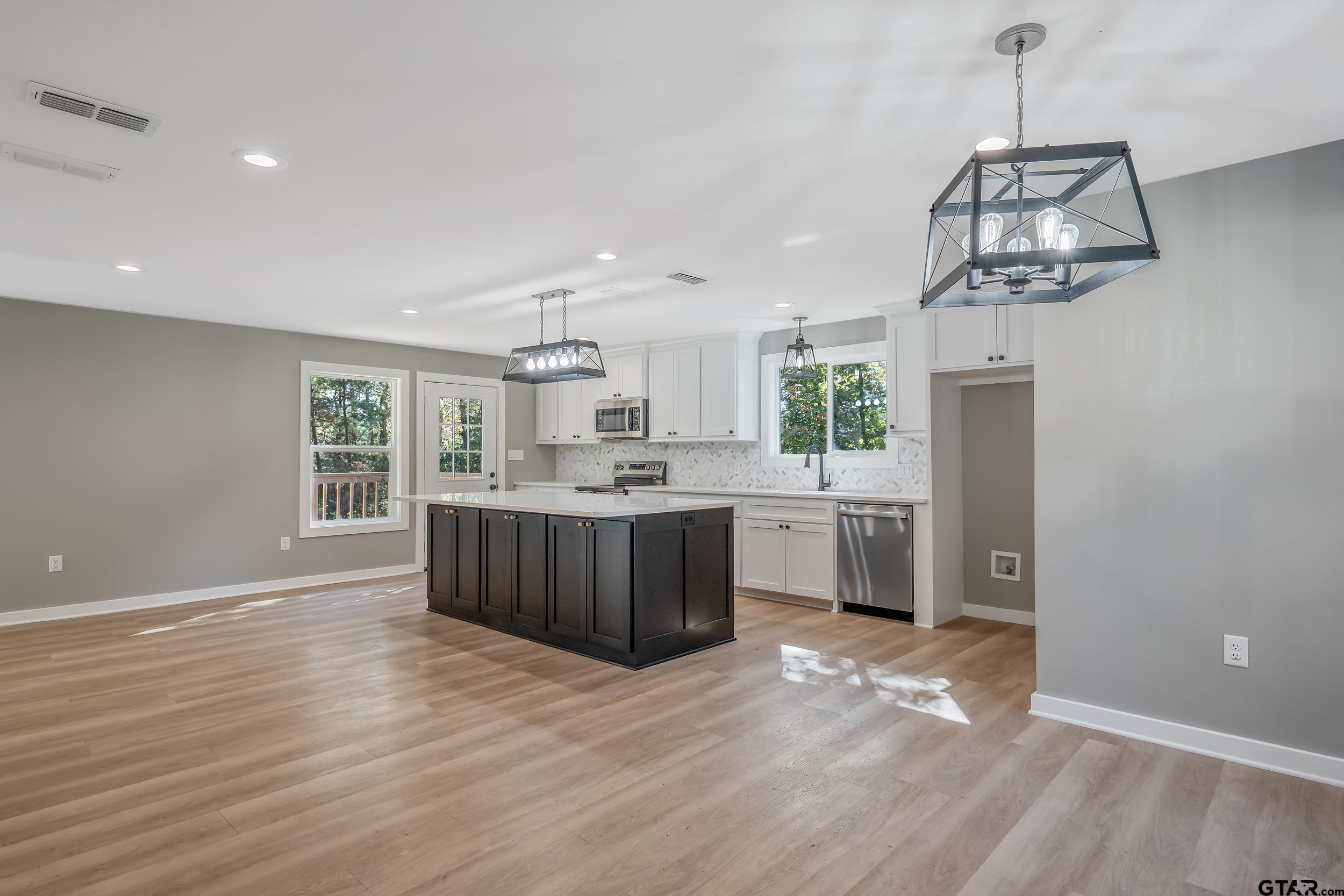 9360 County Road 3407