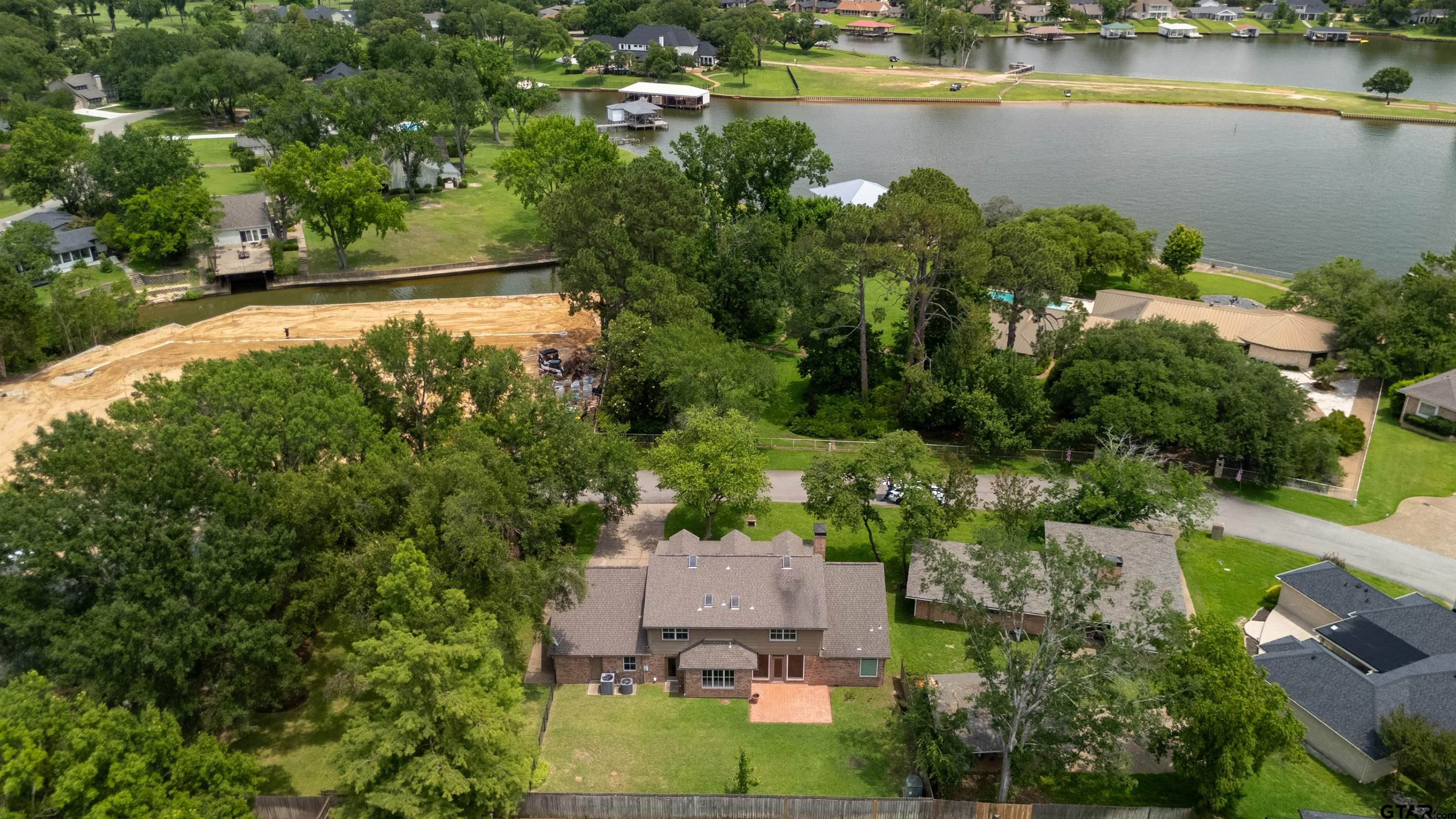 260 S Bay Dr