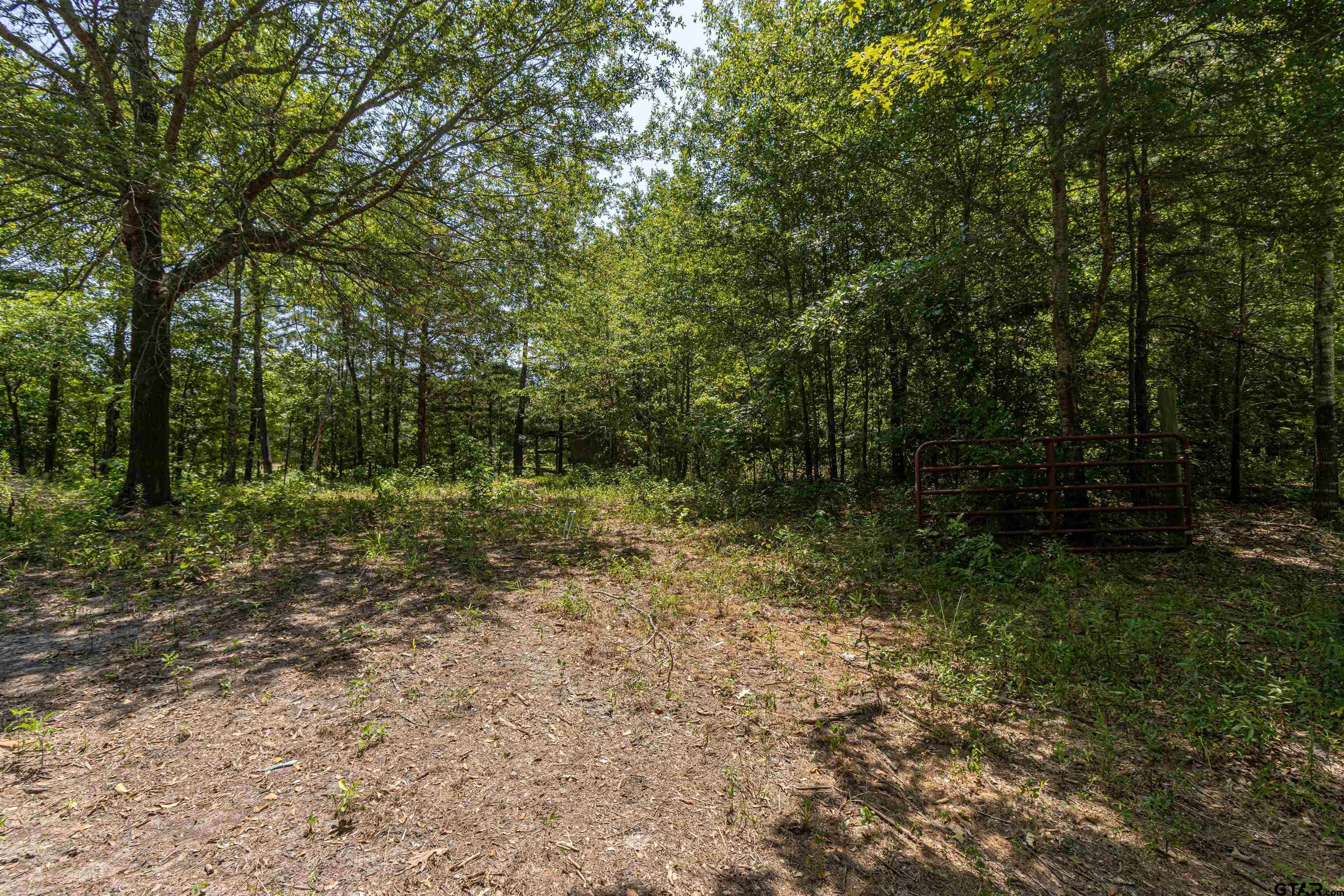 7603 Lakeshore Dr