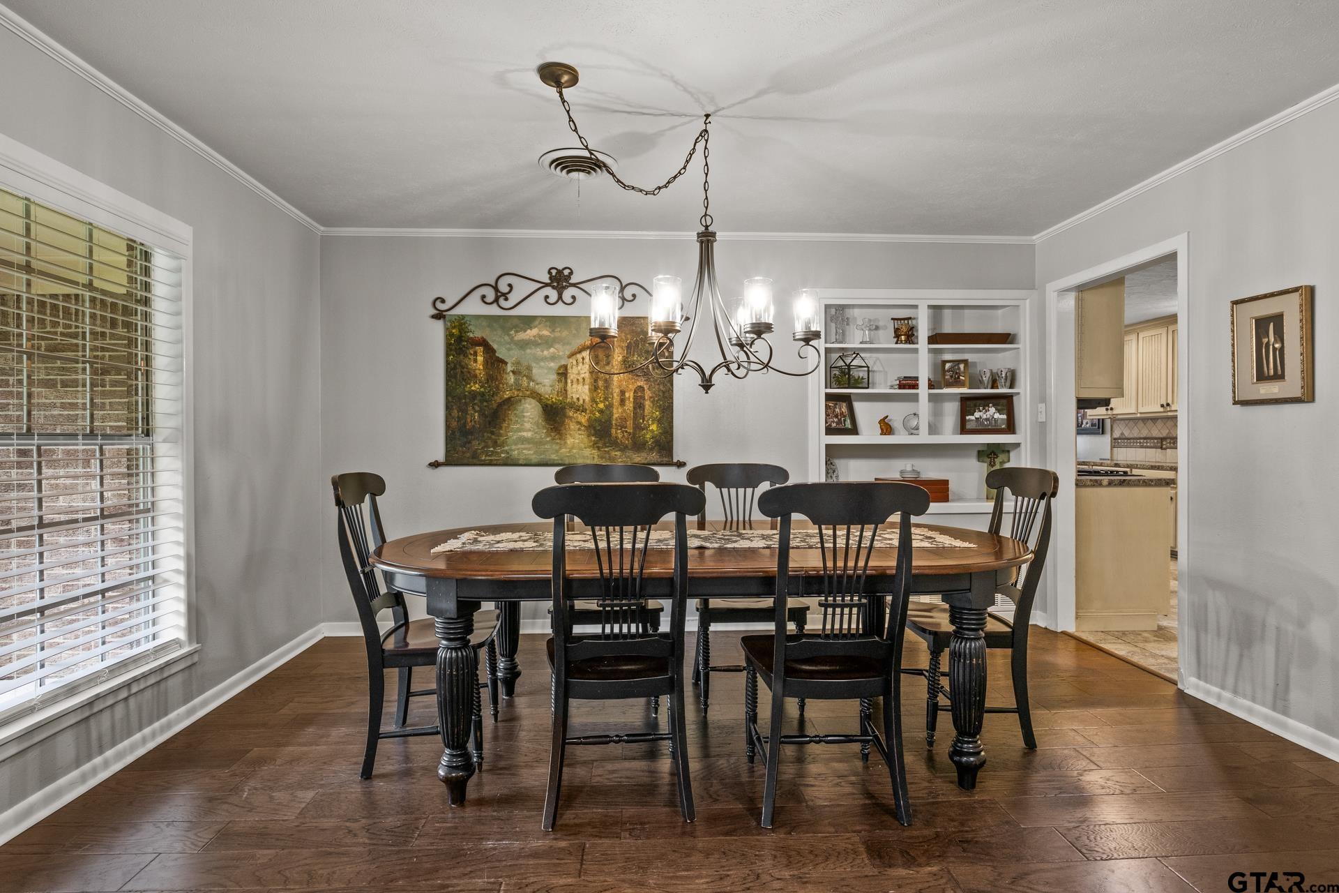 306 Dellwood Dr