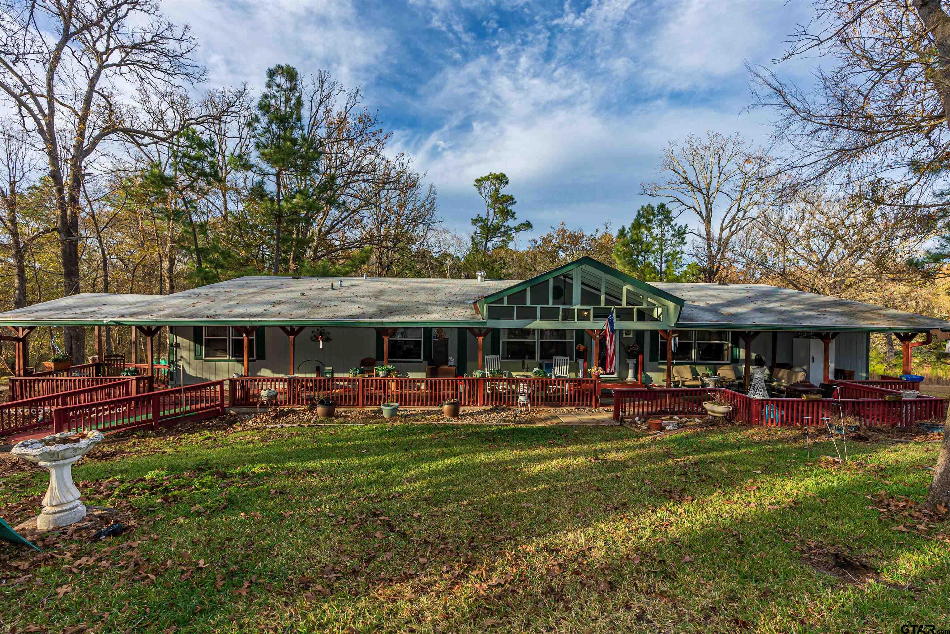 12411 Oak Springs Rd