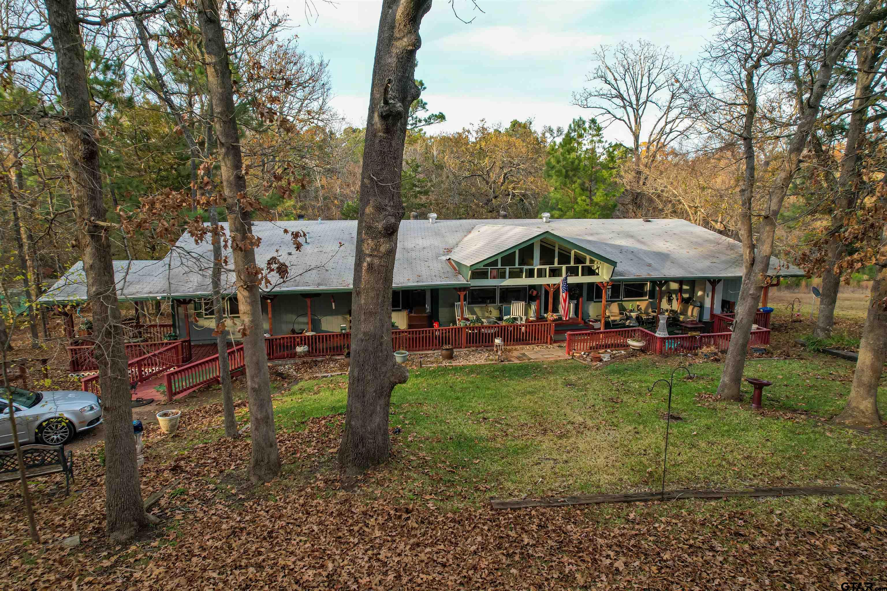 12411 Oak Springs Rd