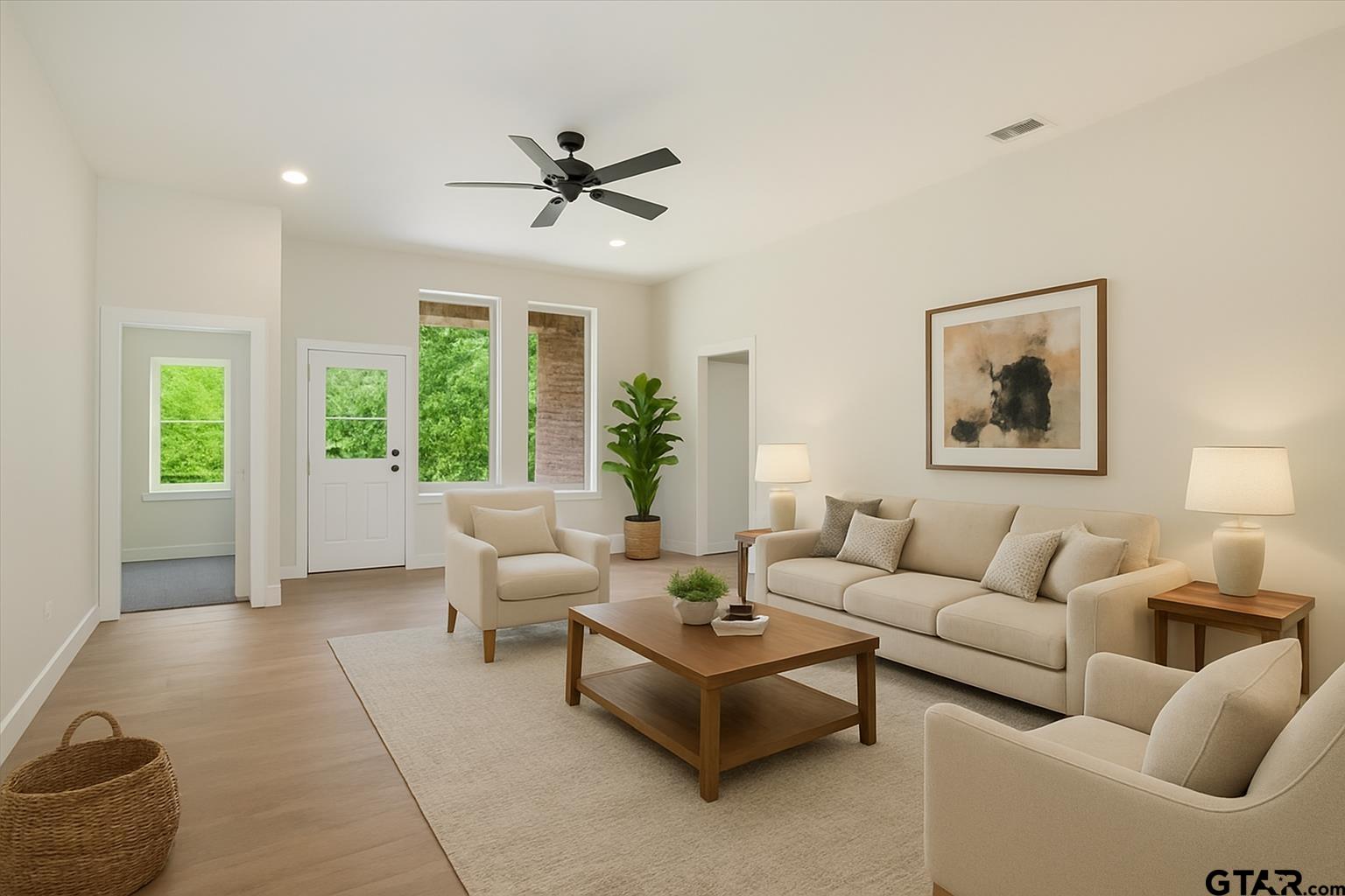 16322 Crossing Circle