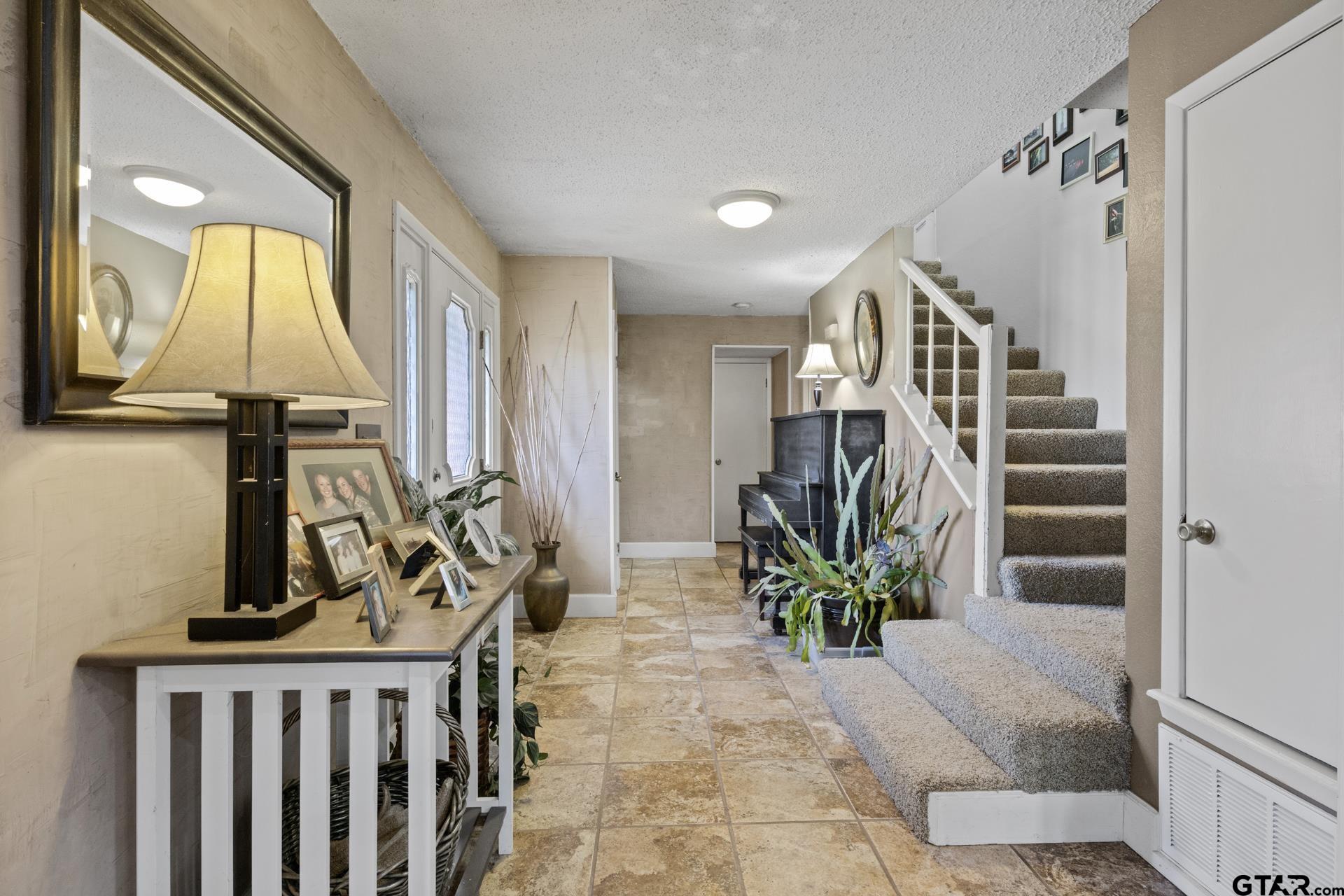 34 Nevills Rd