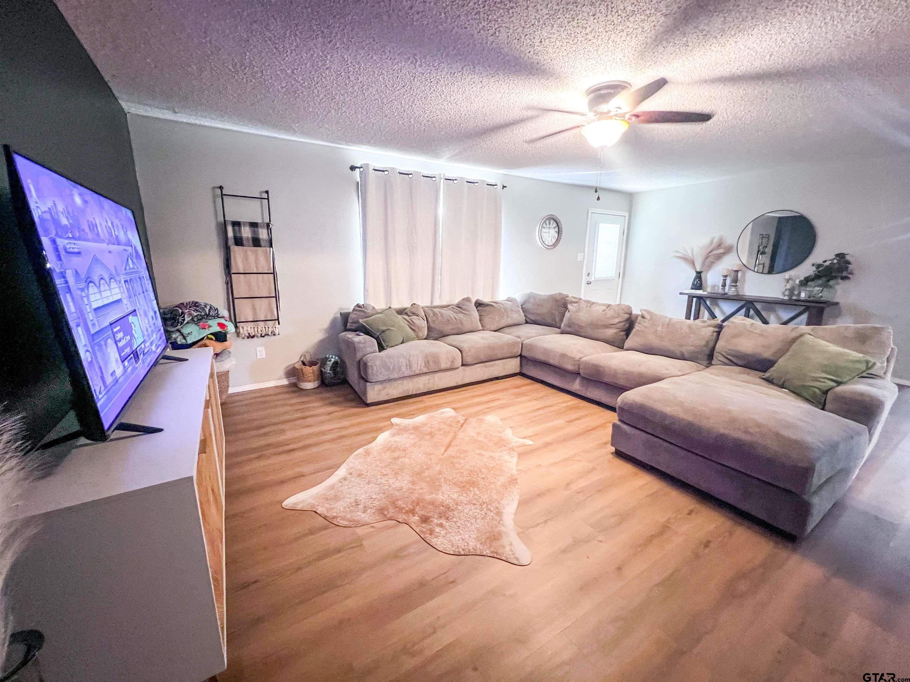 1399 County Road 2400