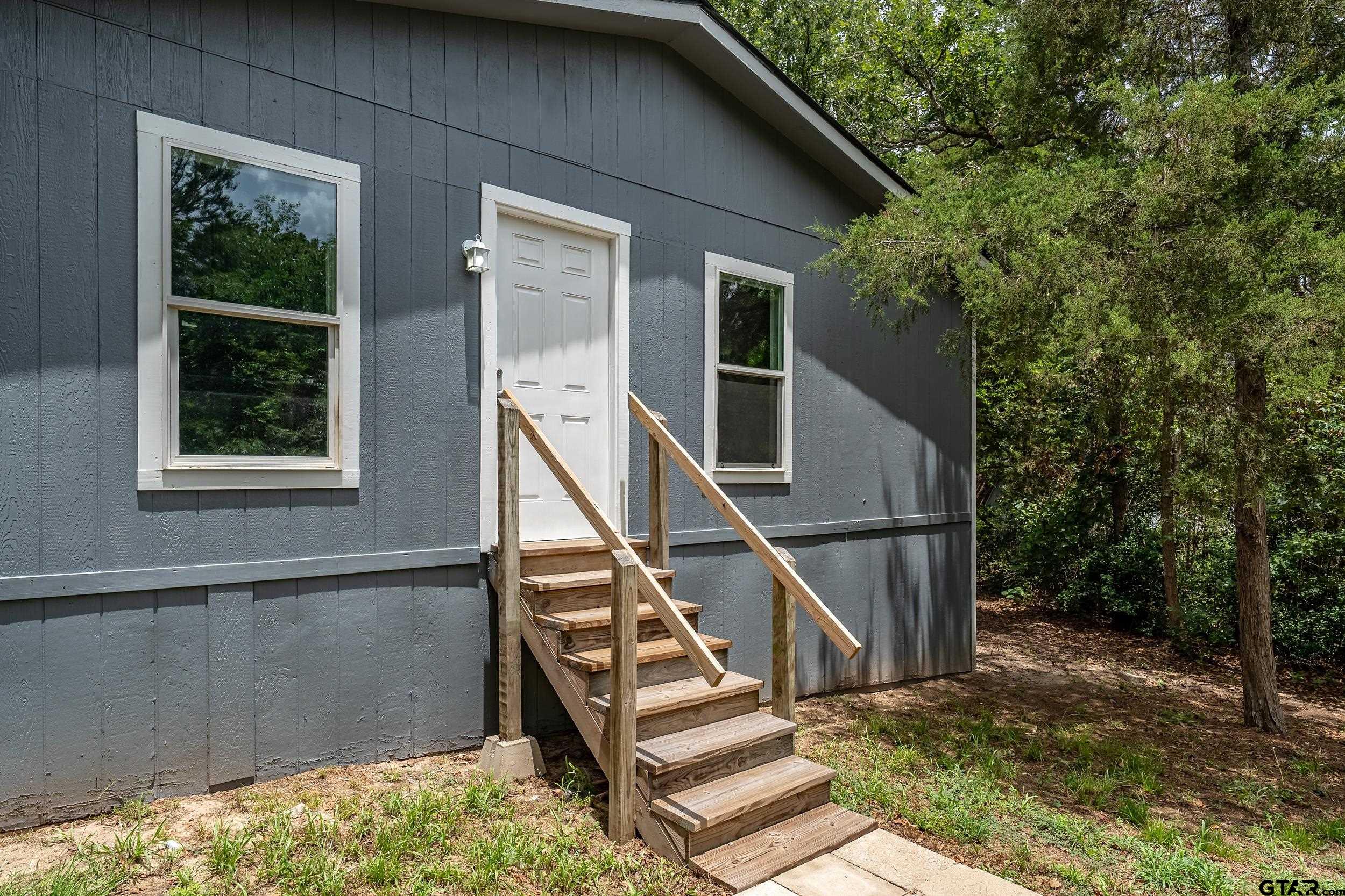 360 W Elm Street