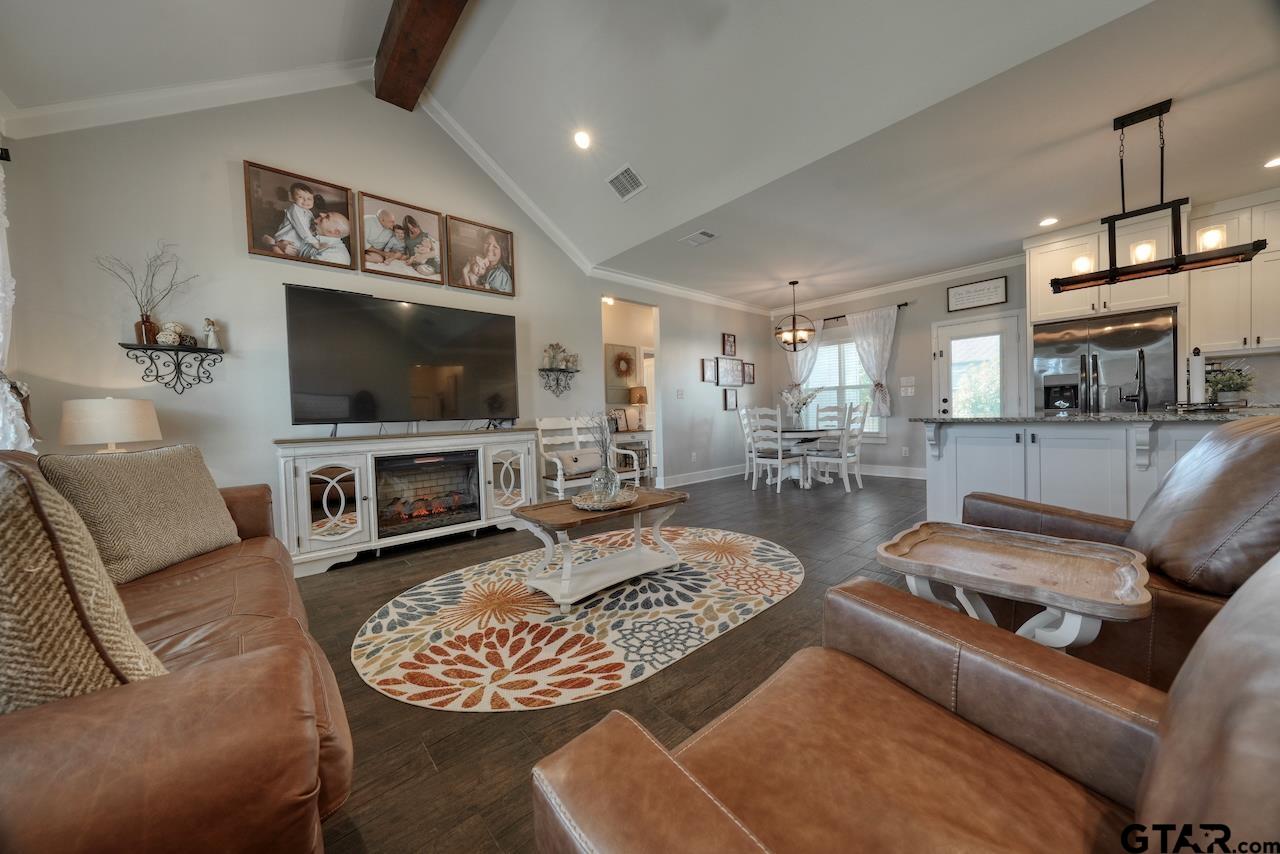 209 Smith Circle