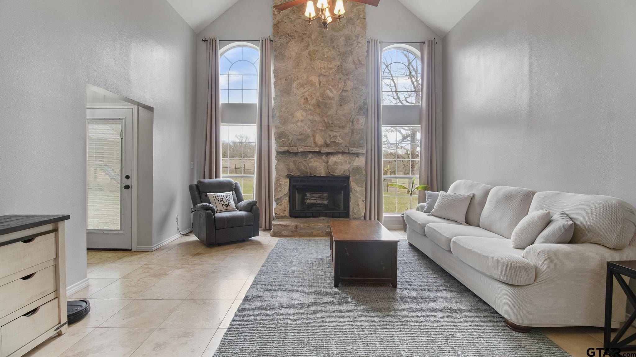 13588 N US Highway 75