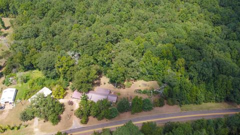 A home in Rusk