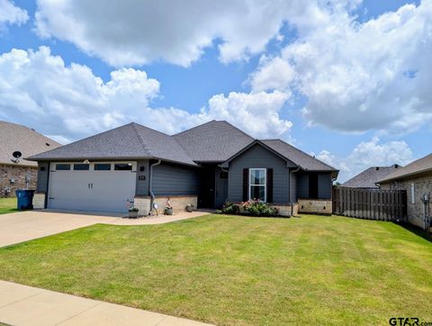 1710 Stephanie Dr. Whitehouse TX 75791