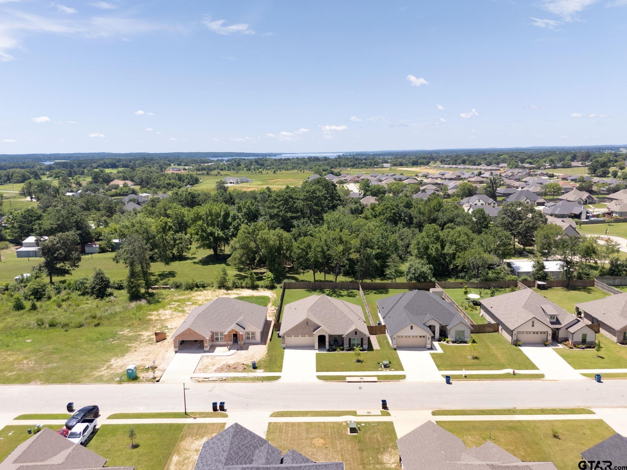 418 Deer Point Cv