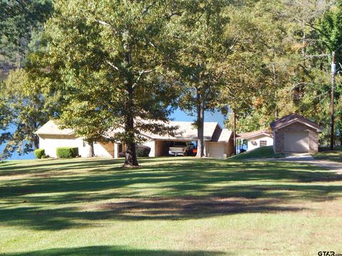 3073 EAST LAKE Gladewater TX 75647