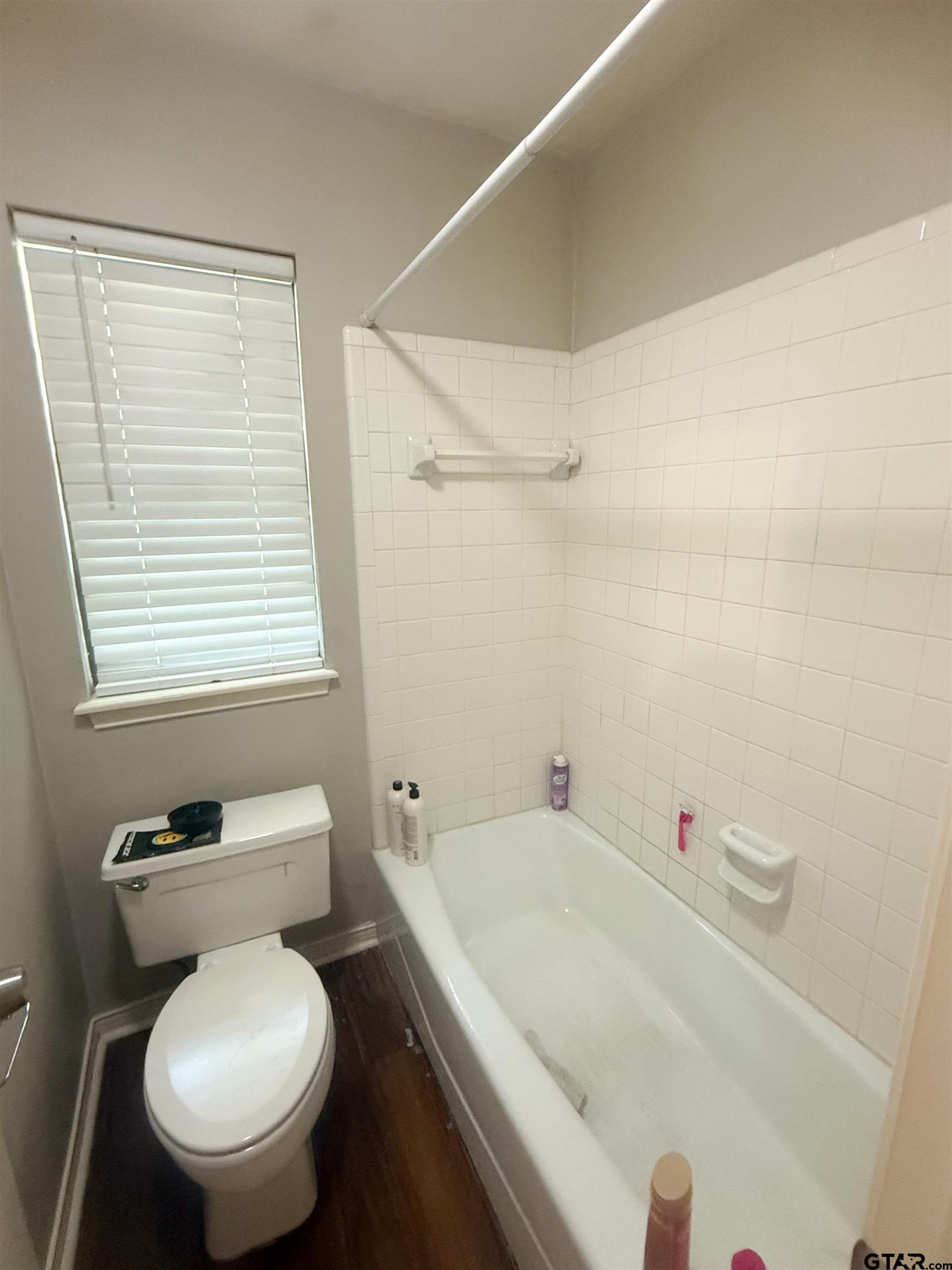 409 Sutherland Dr.
