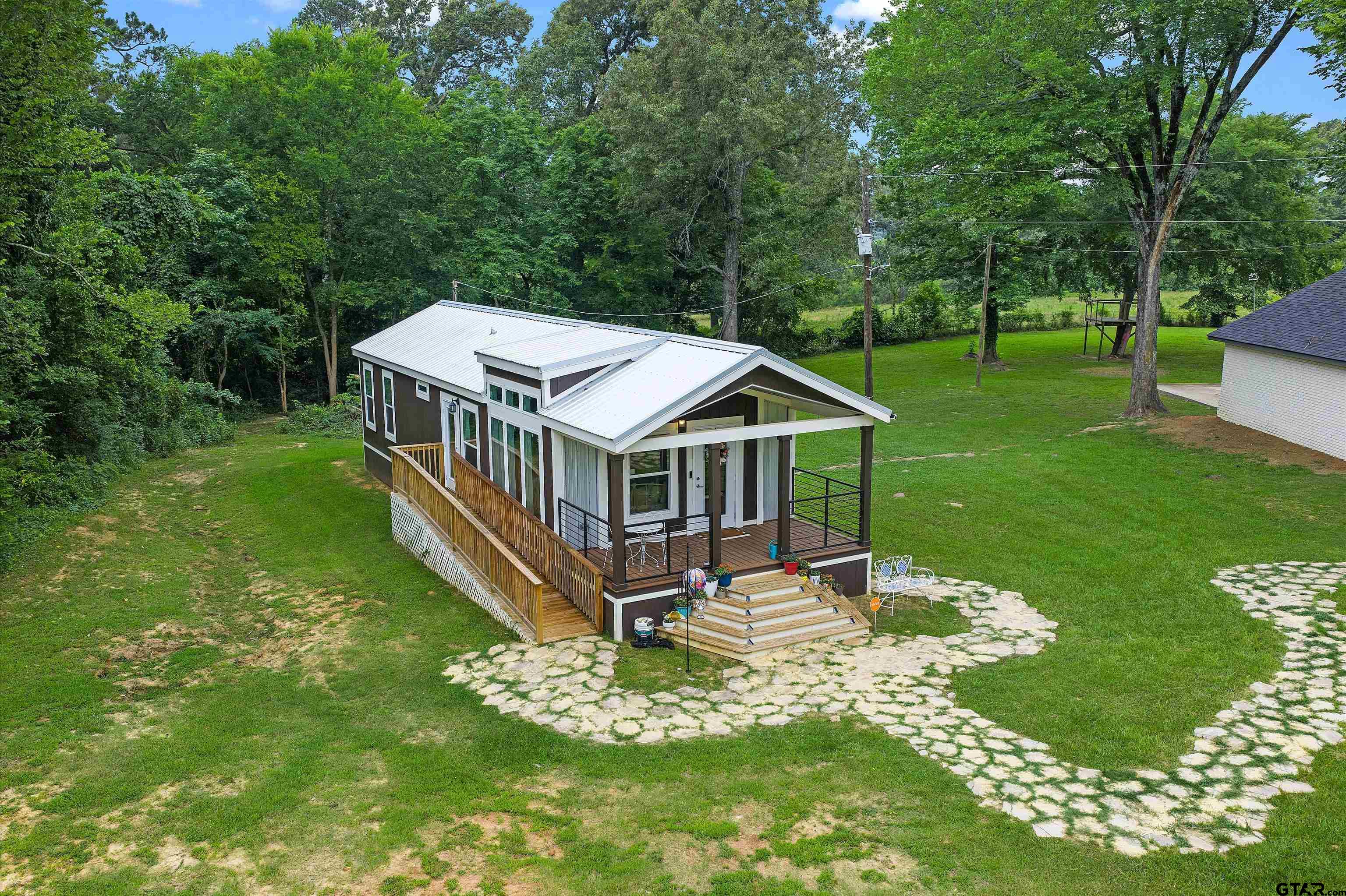 7017 Verbena Rd