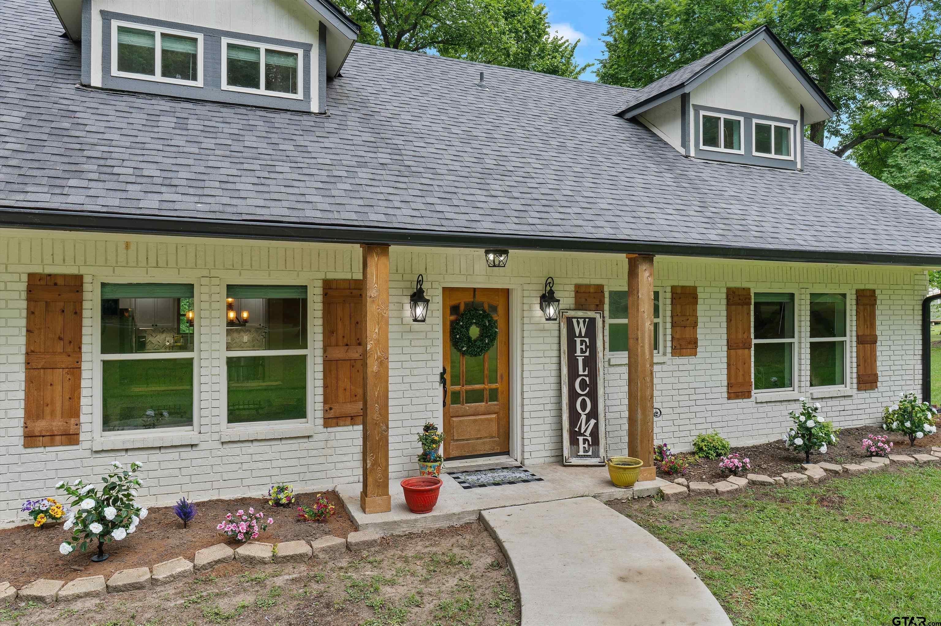 7017 Verbena Rd
