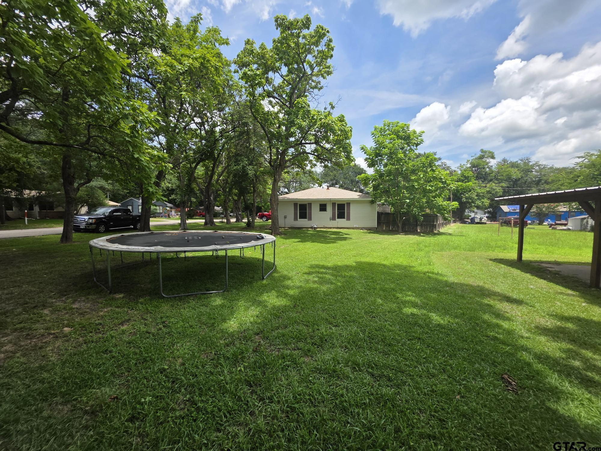 604 Eastside Dr.