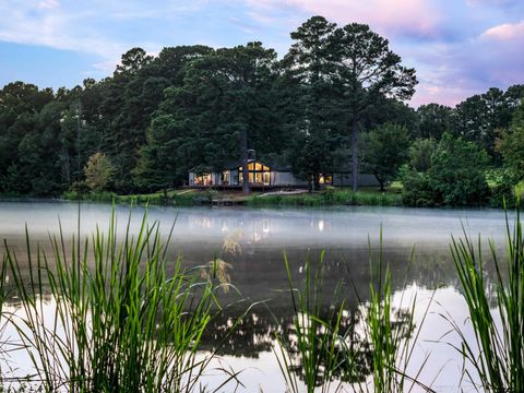 15528 CR 246 S (& 20536 Hwy. 64E) Arp TX 75750