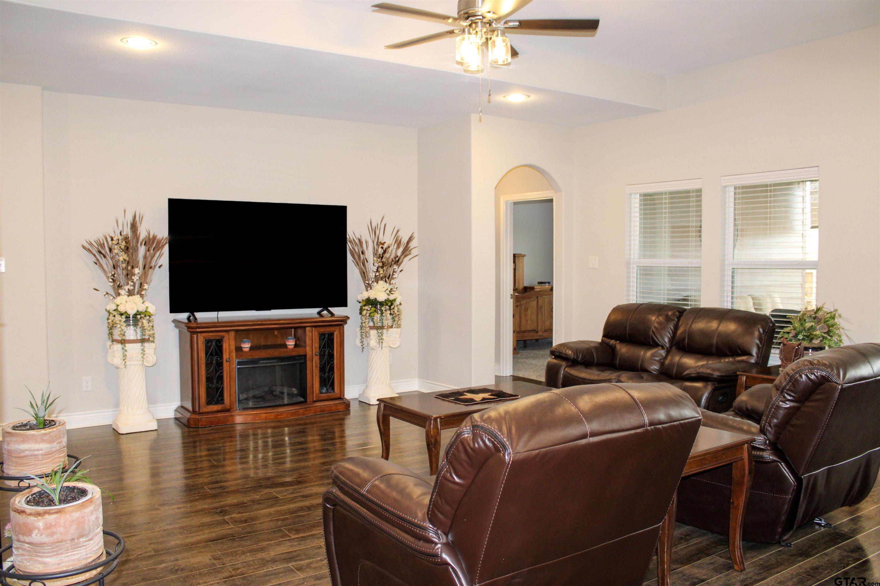 510 Ellis Place Drive